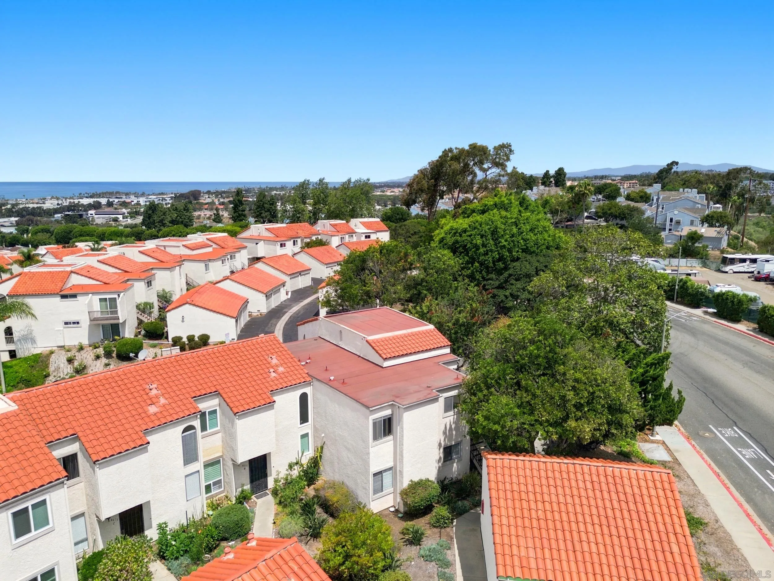 https://cdn.realtyfeed.com/cdn/127/260016441/ac7c9ecb17f7d31fde0f3774164d3cff.webp