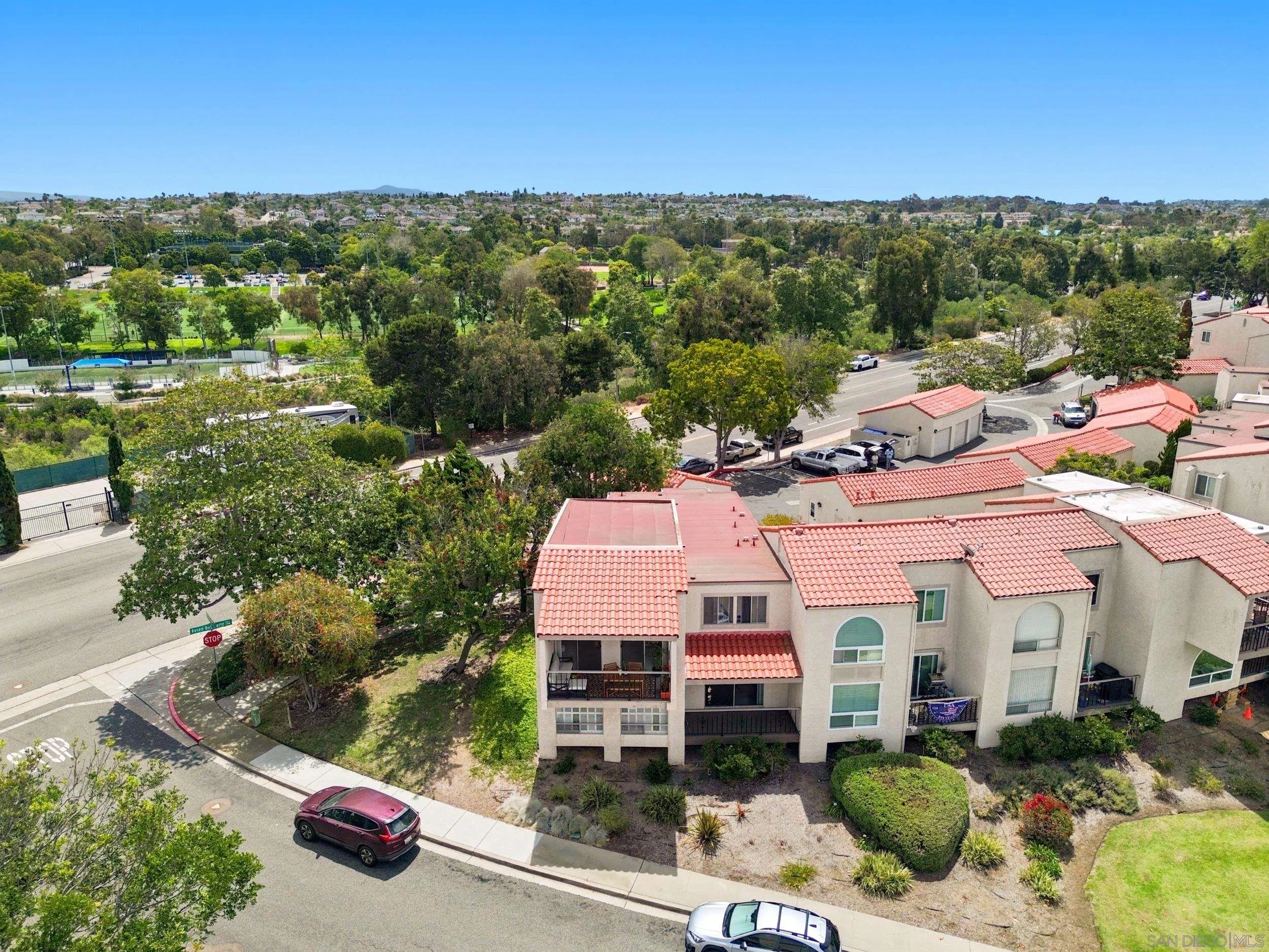 https://cdn.realtyfeed.com/cdn/127/260016441/c10742ee28f86c2237f7807fe10e80af.webp