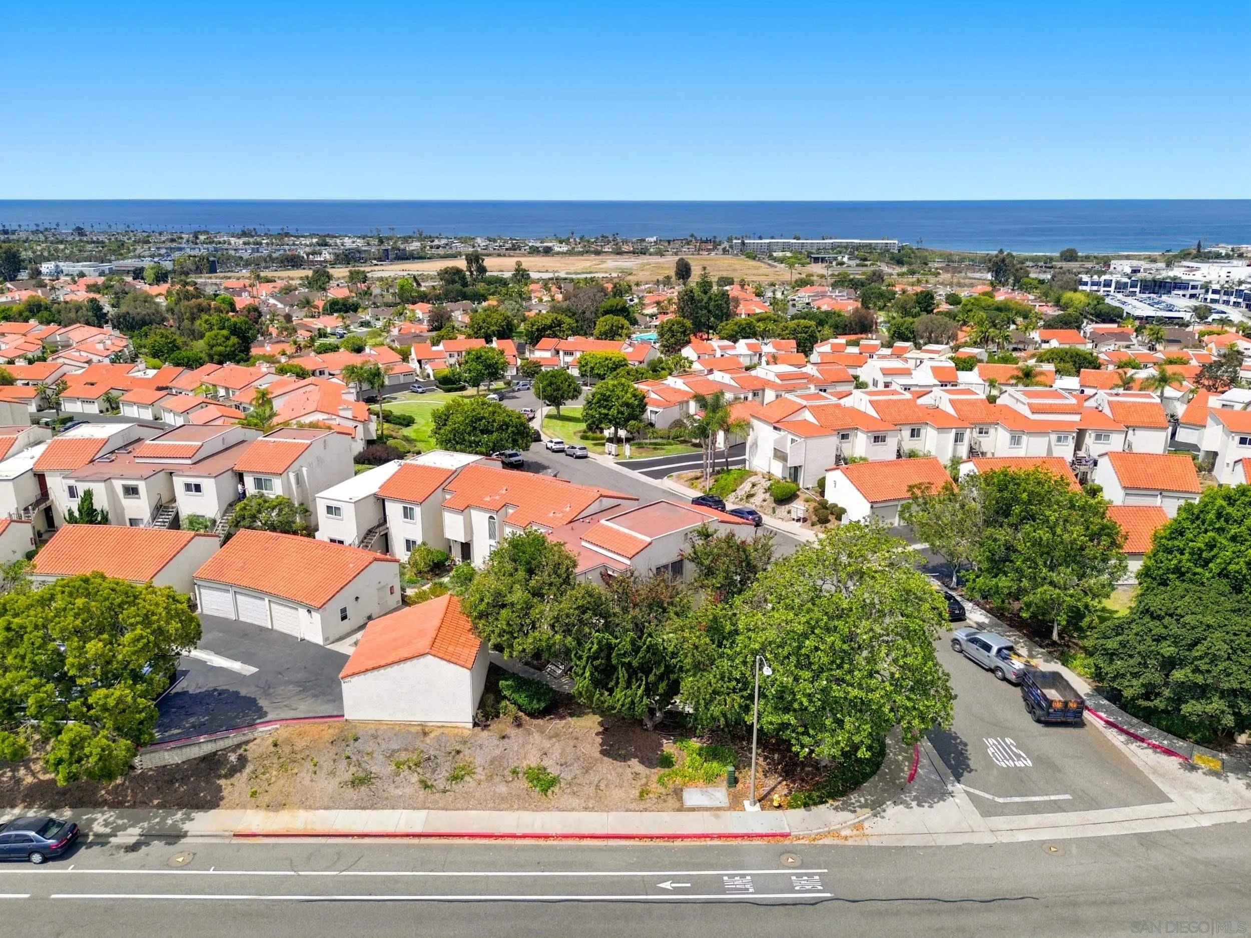 https://cdn.realtyfeed.com/cdn/127/260016441/d7eecf554a6958dfbcc1a9a827e6cdc8.webp
