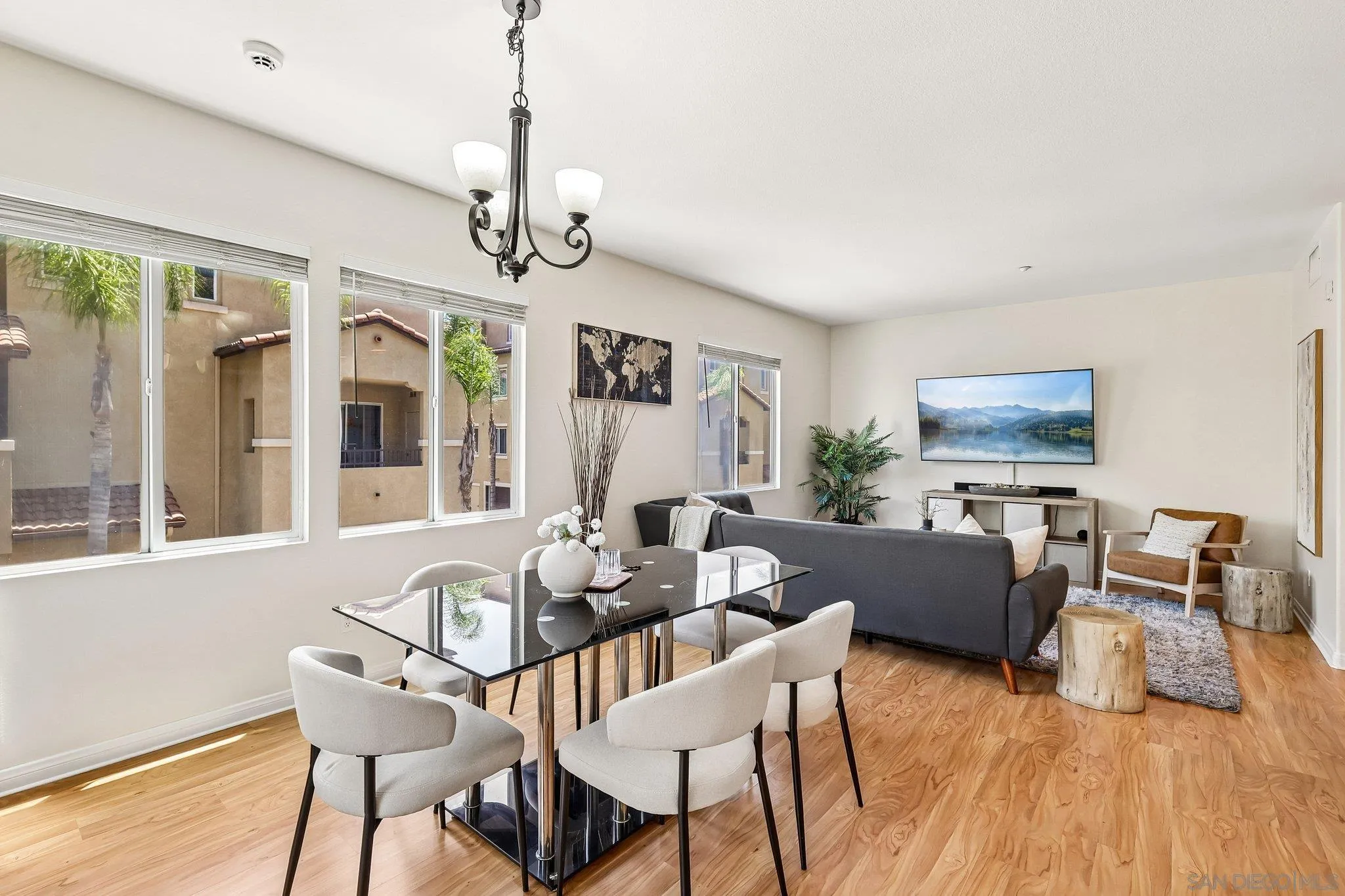 https://cdn.realtyfeed.com/cdn/127/260016447/5679a83350bead14f6eb1872c8b1e6eb.webp