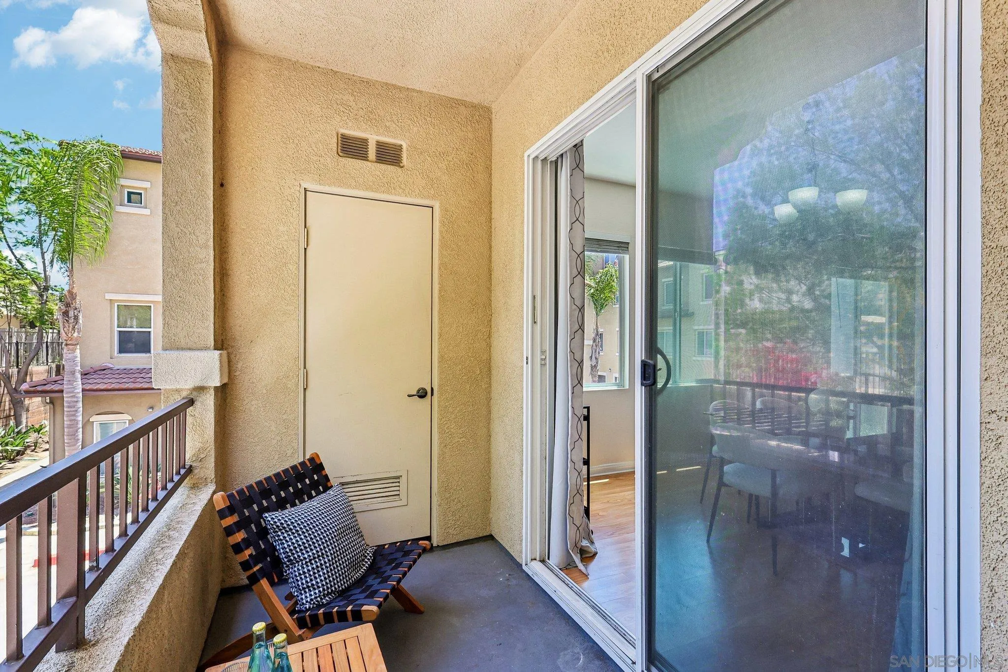 https://cdn.realtyfeed.com/cdn/127/260016447/c2842519422aace8fd7346e4e3be0dd6.webp