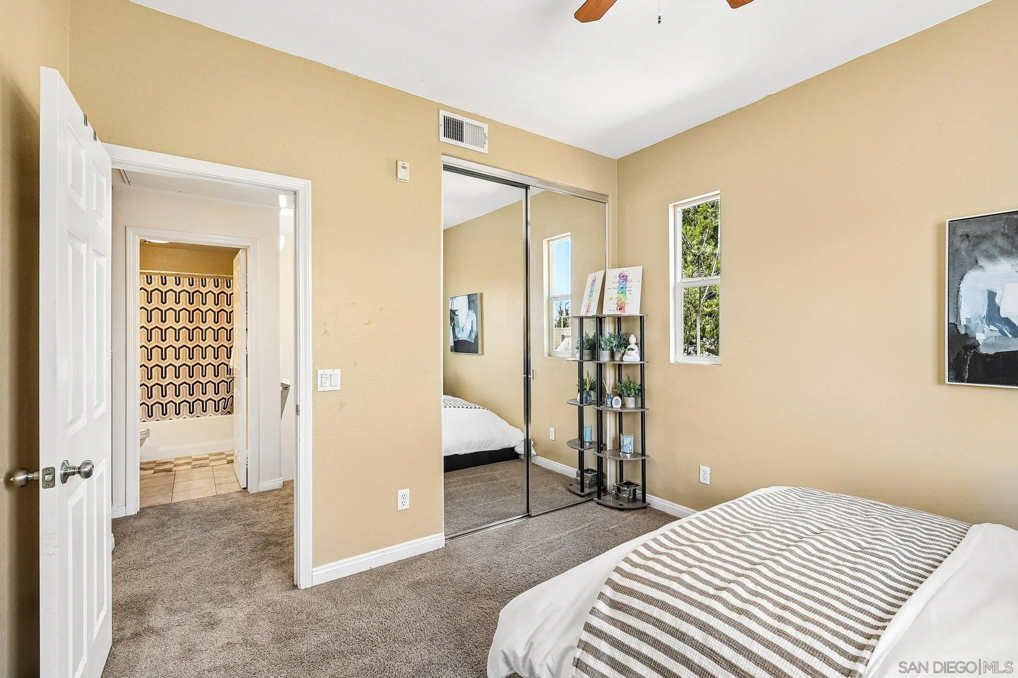 https://cdn.realtyfeed.com/cdn/127/260016447/d3aa29a0fe93d0372aa8ed0de4a6c259.webp