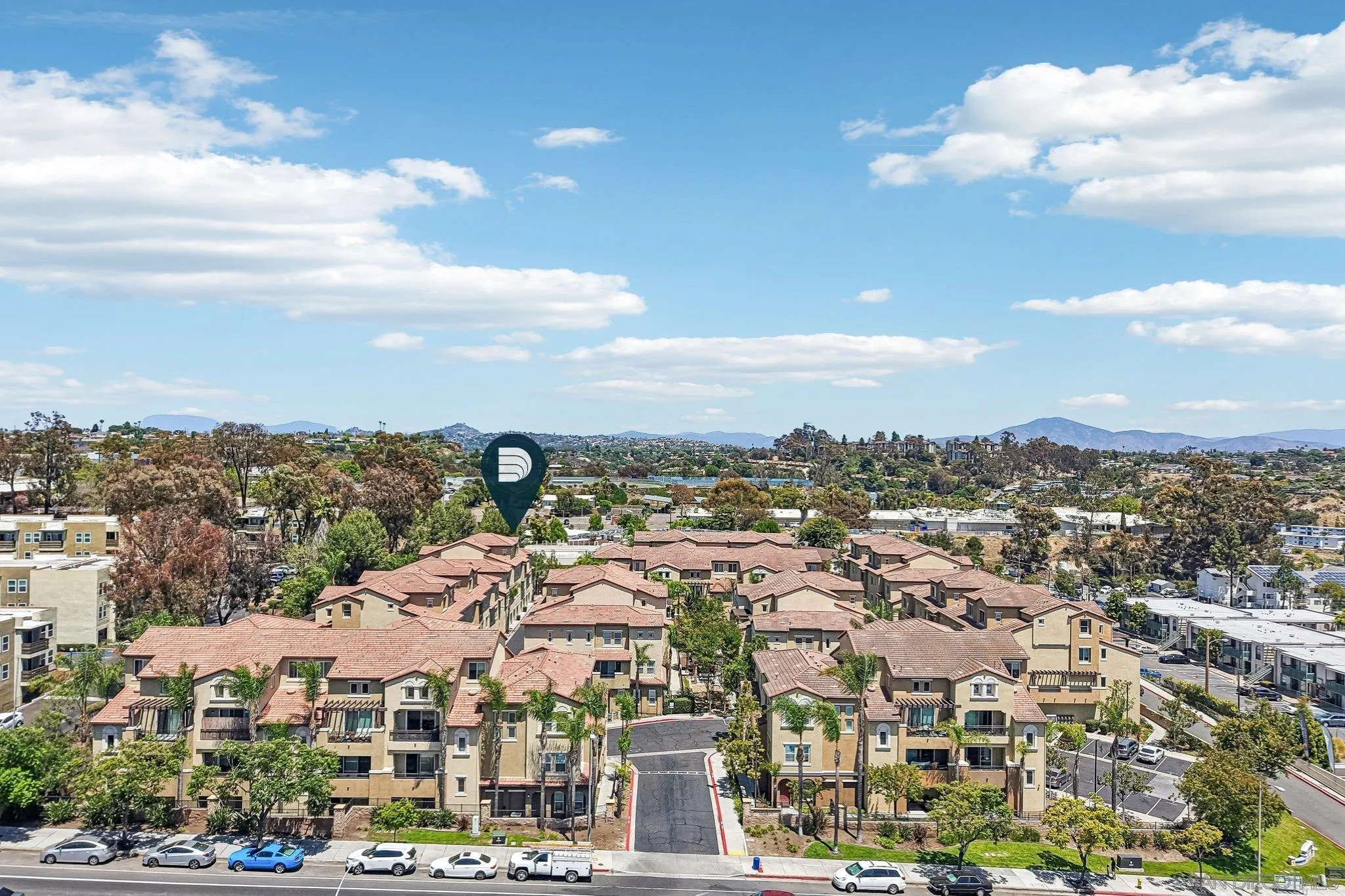 https://cdn.realtyfeed.com/cdn/127/260016447/d66a4525f5441919c764e9378a4f9acf.webp