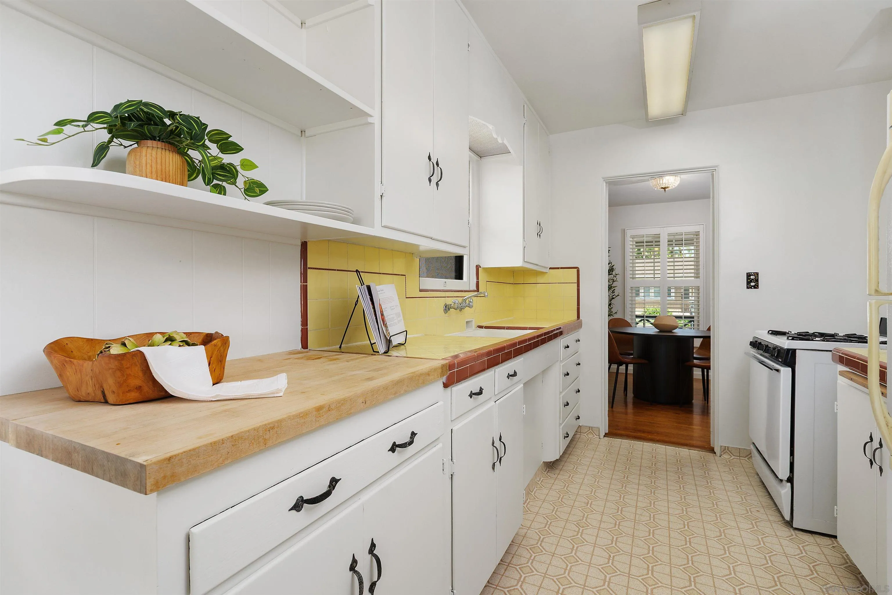 https://cdn.realtyfeed.com/cdn/127/260016448/5875f1ed1d370e9147b3d86abad60c56.webp