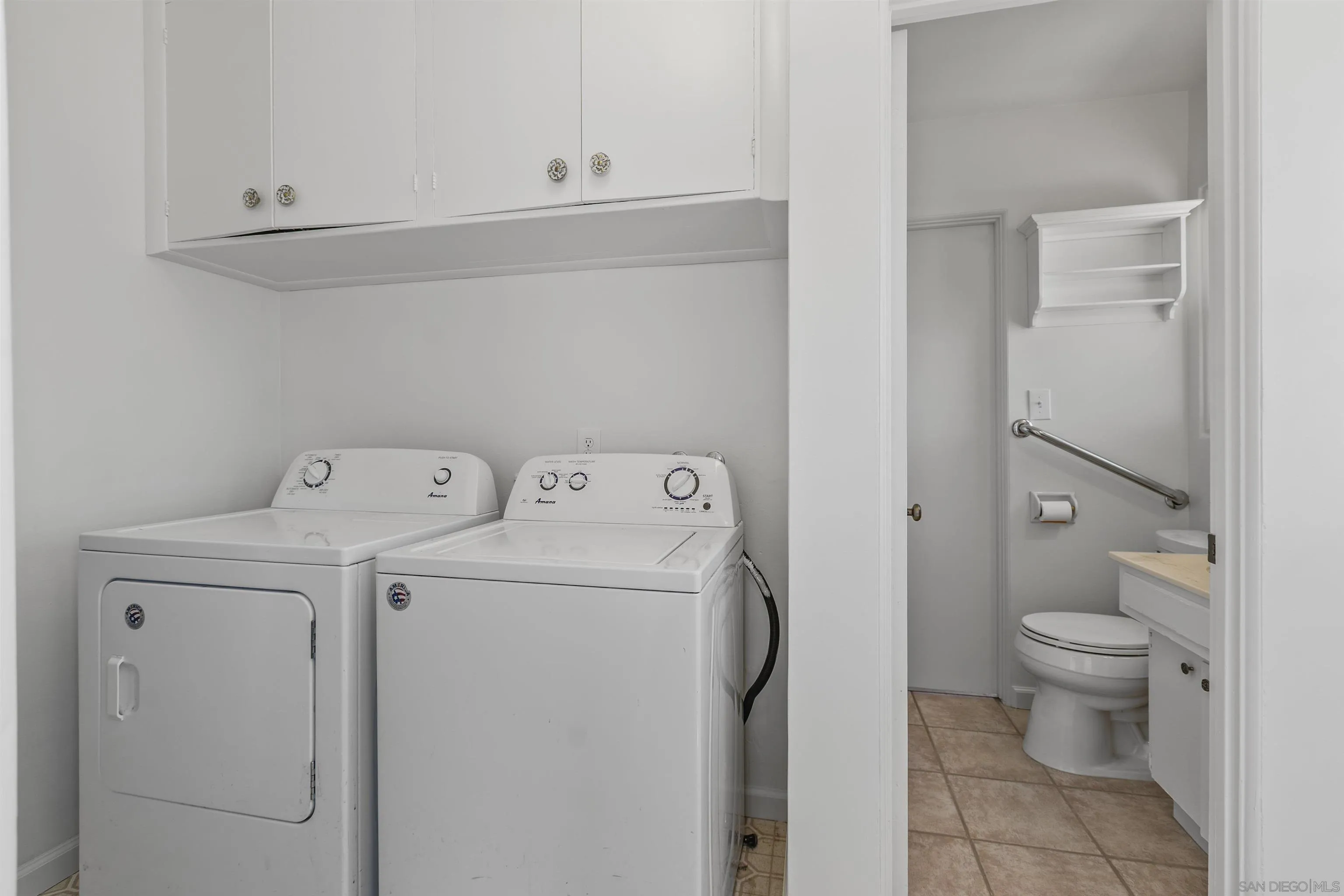 https://cdn.realtyfeed.com/cdn/127/260016448/797b535a119ff196cf513704de85fe70.webp
