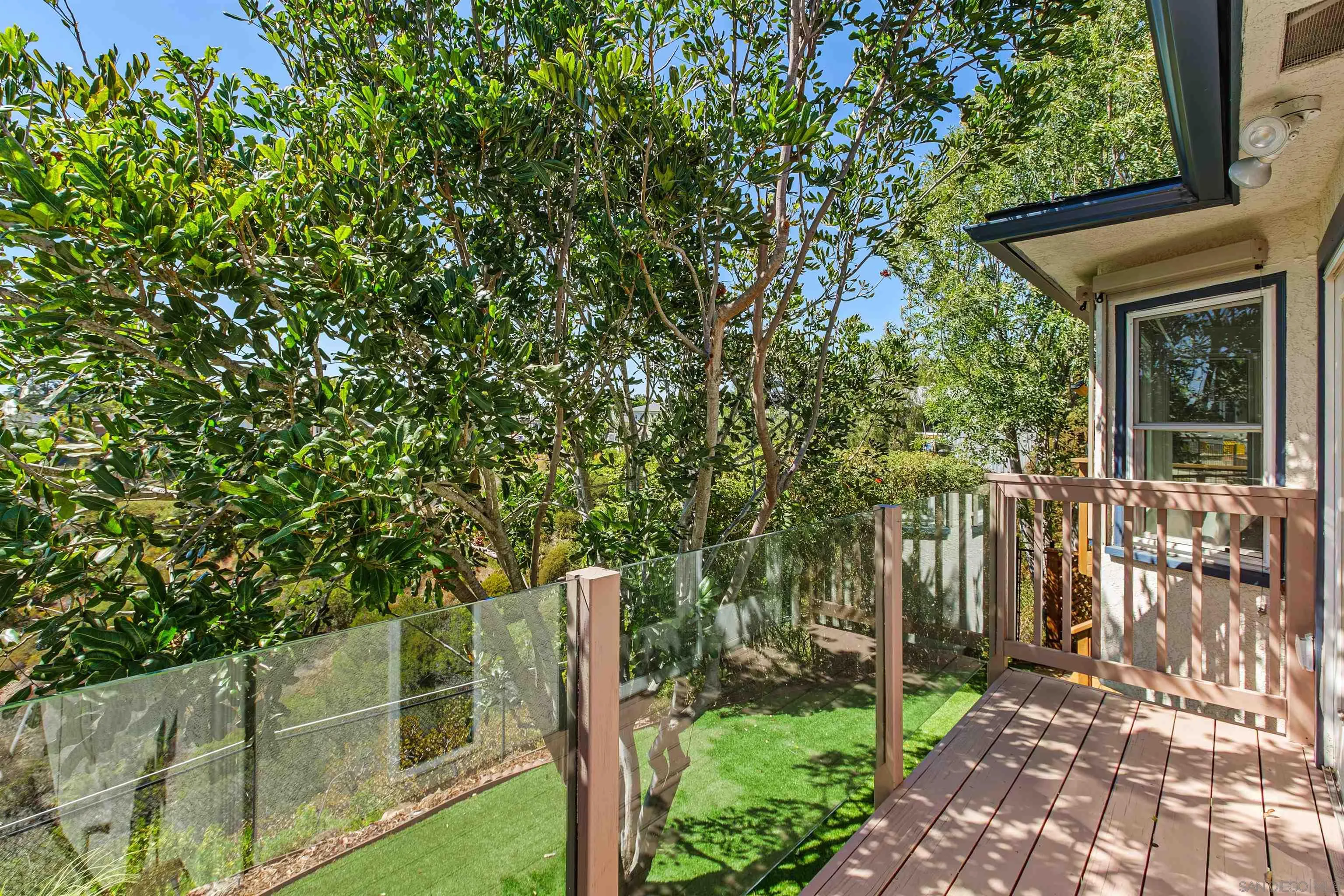 https://cdn.realtyfeed.com/cdn/127/260016448/a886afcaf18b4275500b77b44c5e1a85.webp