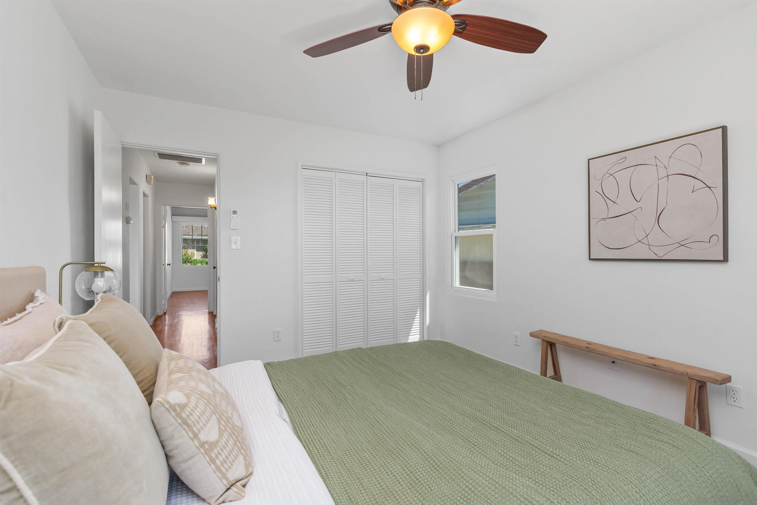 https://cdn.realtyfeed.com/cdn/127/260016448/b2598eeb61a27e8ce83e2a362c50cdd6.webp