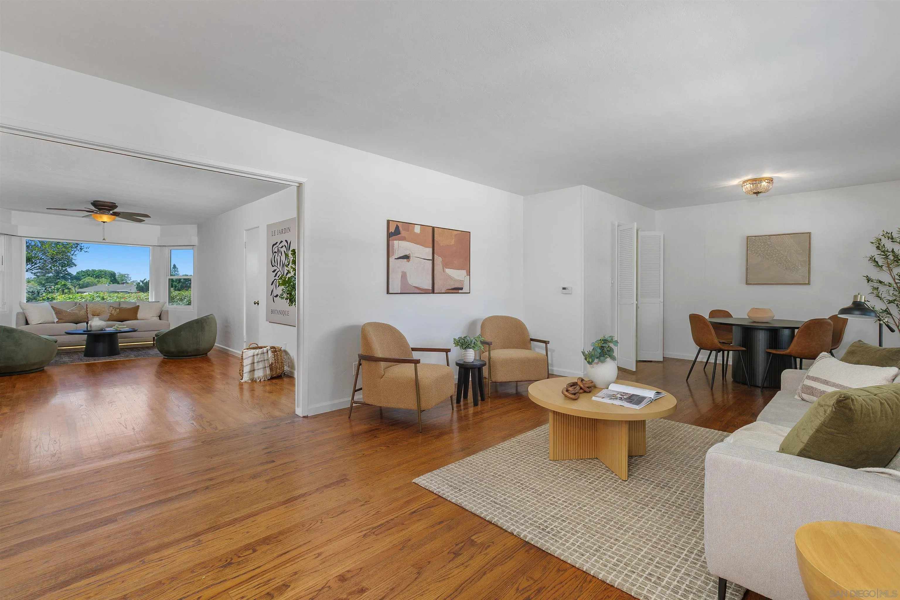 https://cdn.realtyfeed.com/cdn/127/260016448/b7bd64b3685a57355b8a5075470aa871.webp