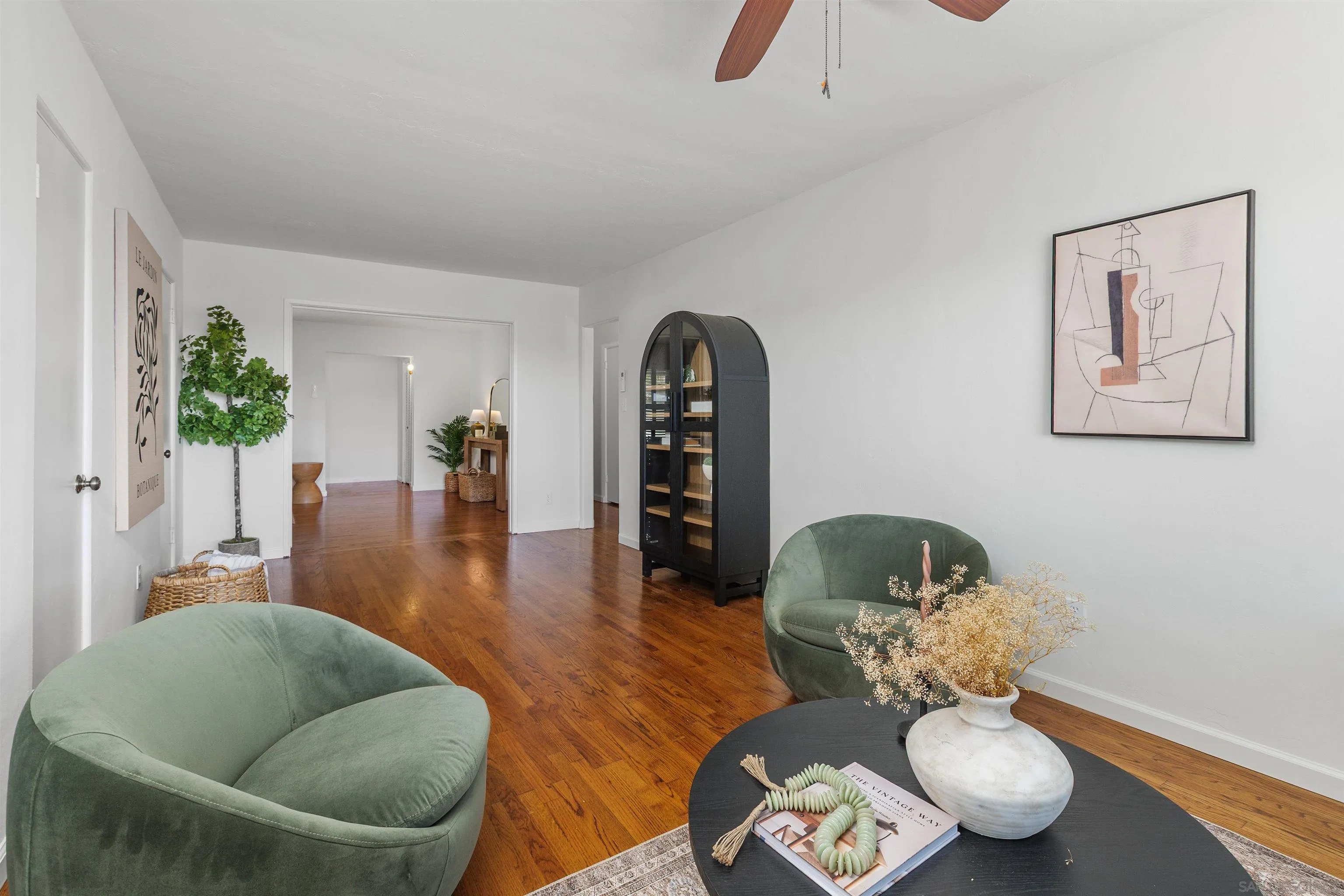 https://cdn.realtyfeed.com/cdn/127/260016448/c27d299325786a10bb4cf30bb9eac23a.webp