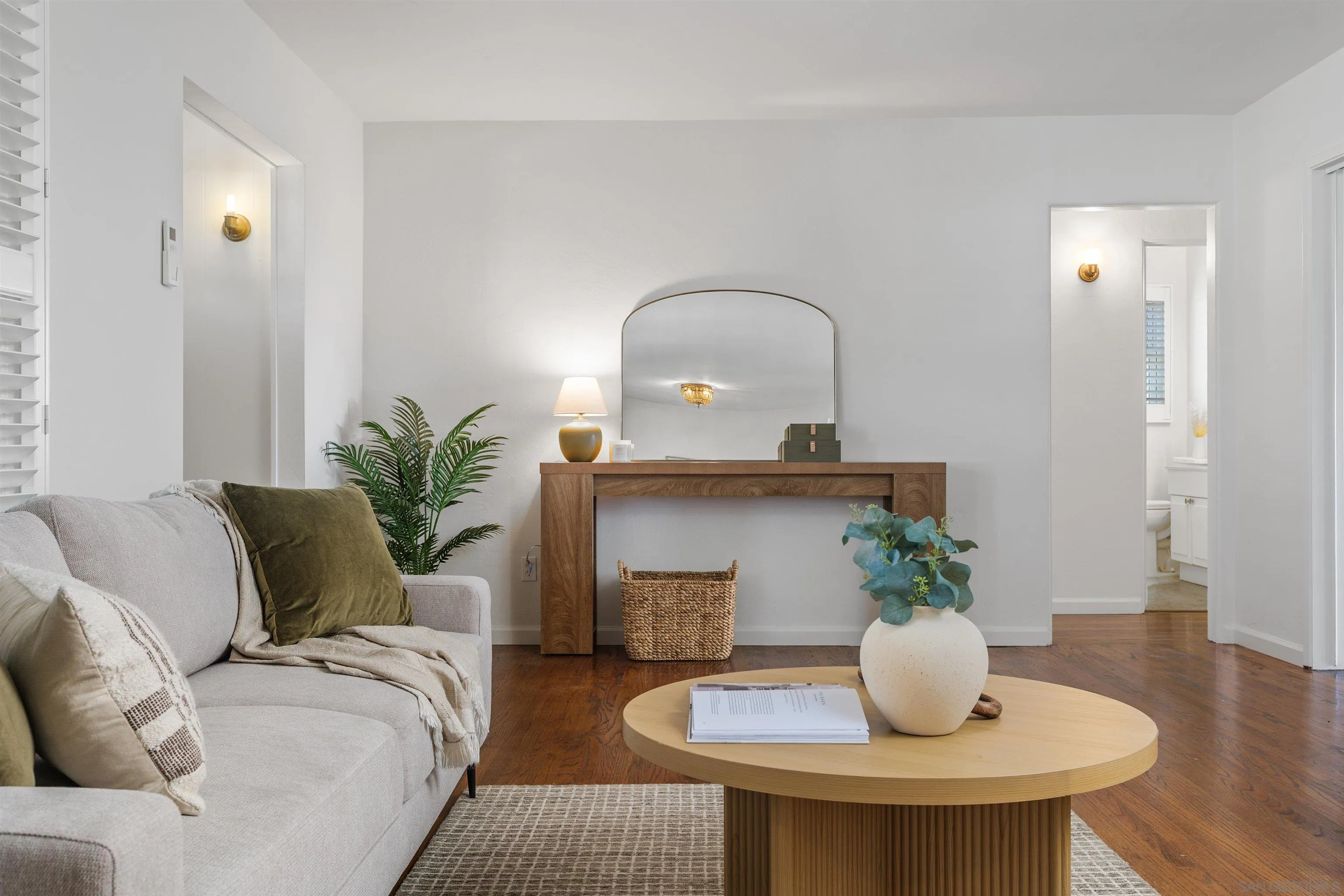 https://cdn.realtyfeed.com/cdn/127/260016448/c708c677925c6e1cc917ab108f4d863f.webp
