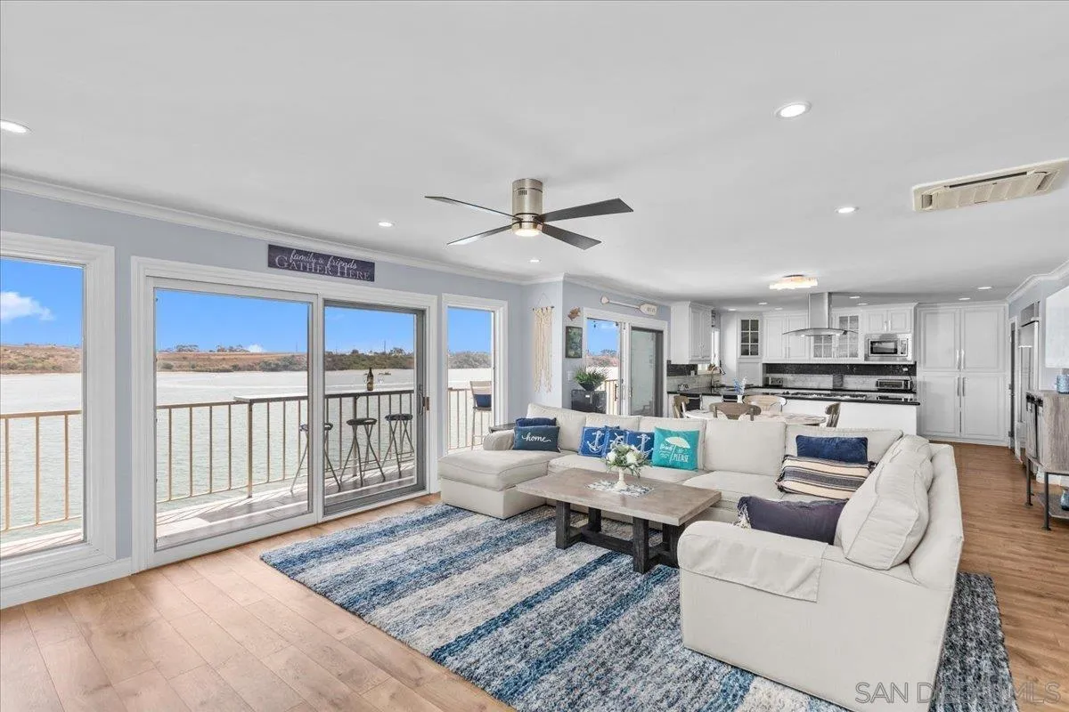 https://cdn.realtyfeed.com/cdn/127/260016452/083f003f50783e2ca233b8aa87ebda95.webp