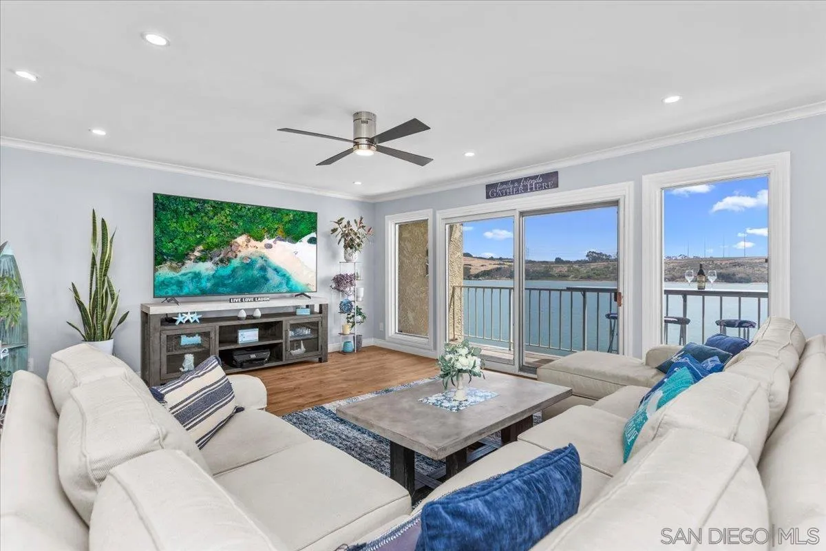 https://cdn.realtyfeed.com/cdn/127/260016452/16be7af92538edf58265213e9399c5a4.webp