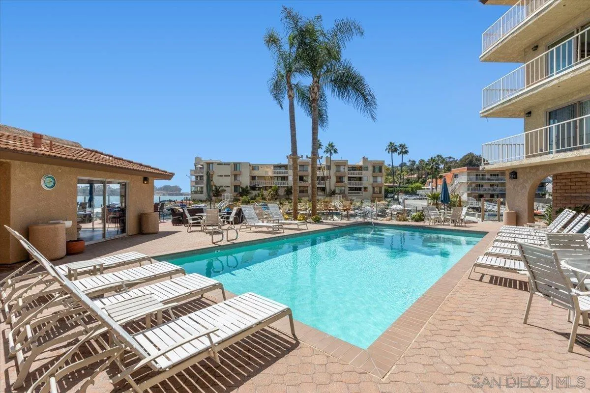 https://cdn.realtyfeed.com/cdn/127/260016452/22cbfe7449b7f93177deae266172b9f6.webp