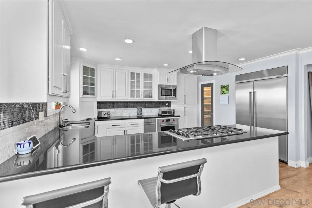 https://cdn.realtyfeed.com/cdn/127/260016452/71f159243e591958d8f4e6055ae94c85.webp