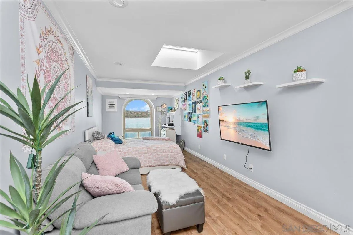 https://cdn.realtyfeed.com/cdn/127/260016452/ce4b1416e72860c7961ef00ae30ba026.webp