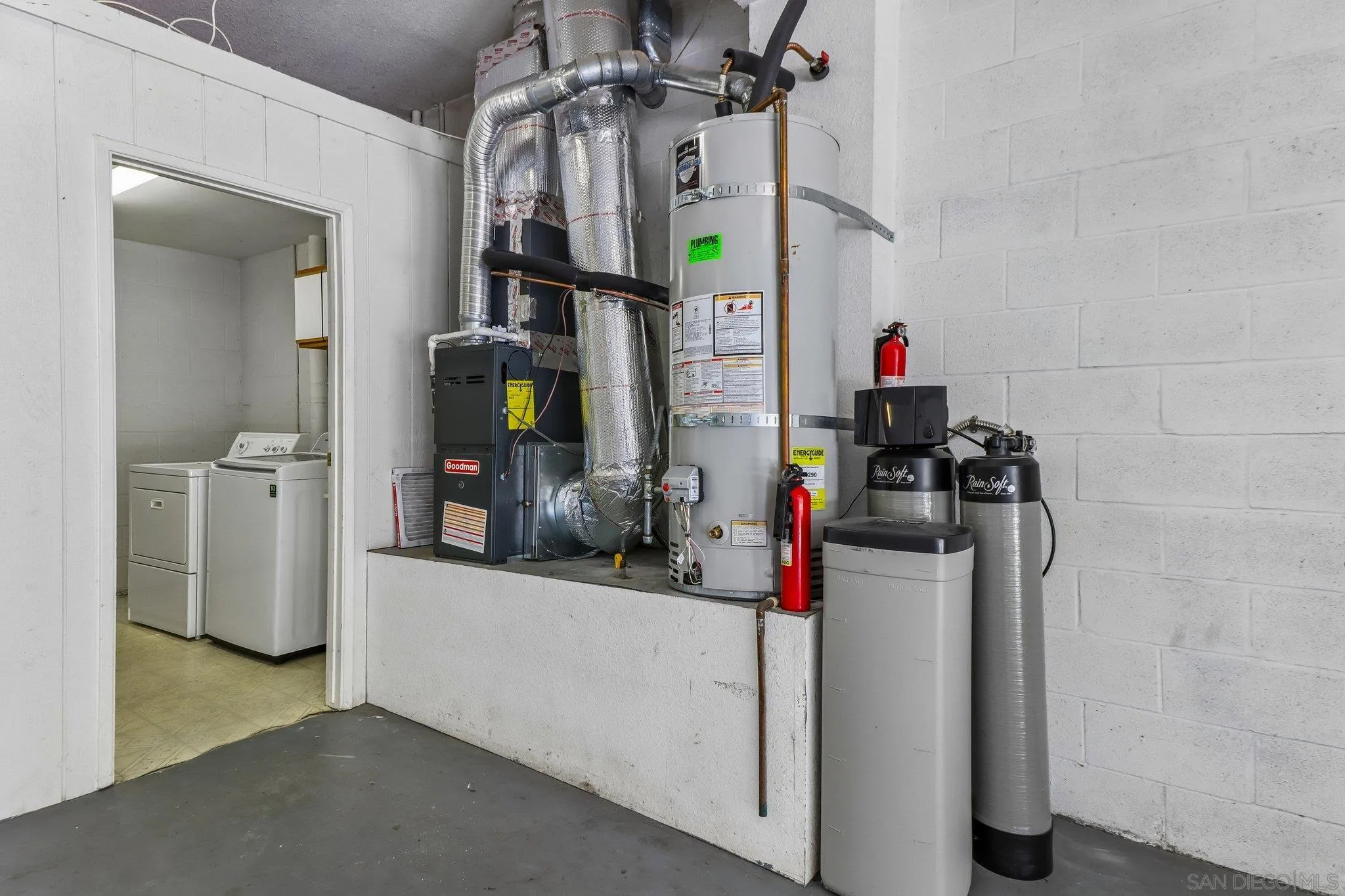 https://cdn.realtyfeed.com/cdn/127/260016457/489658544912c1be3f1df5c7a0bb825b.webp