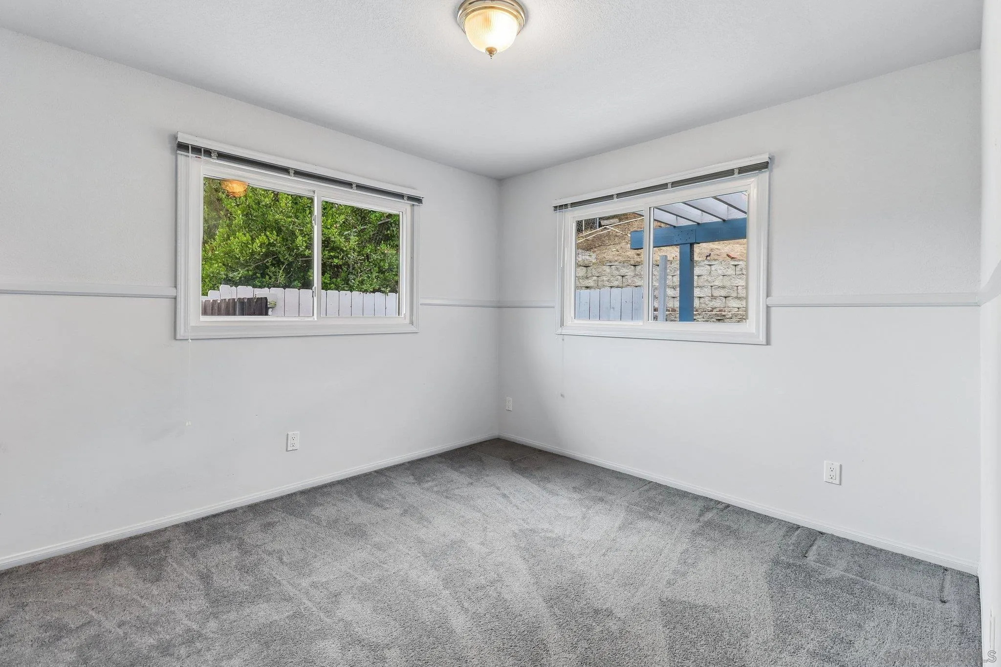 https://cdn.realtyfeed.com/cdn/127/260016457/65a6af685003c1d6a5ad1cec87dad3ea.webp