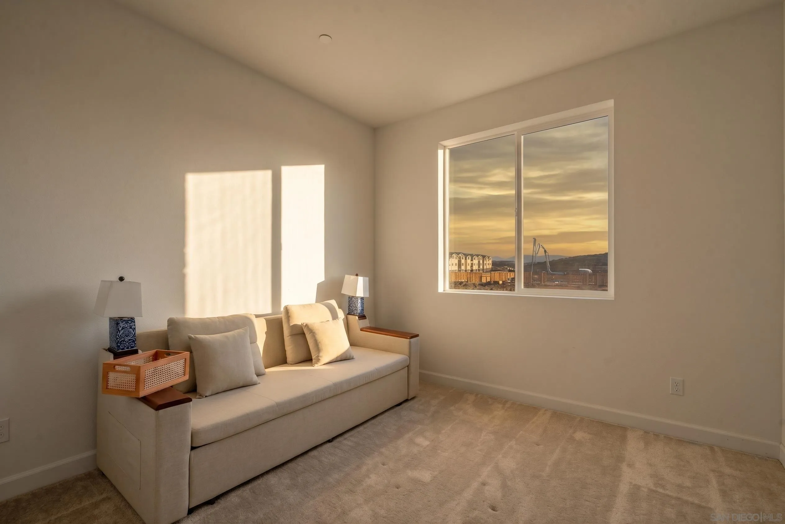 Photo #8: 260016458 Listing: Photo #8