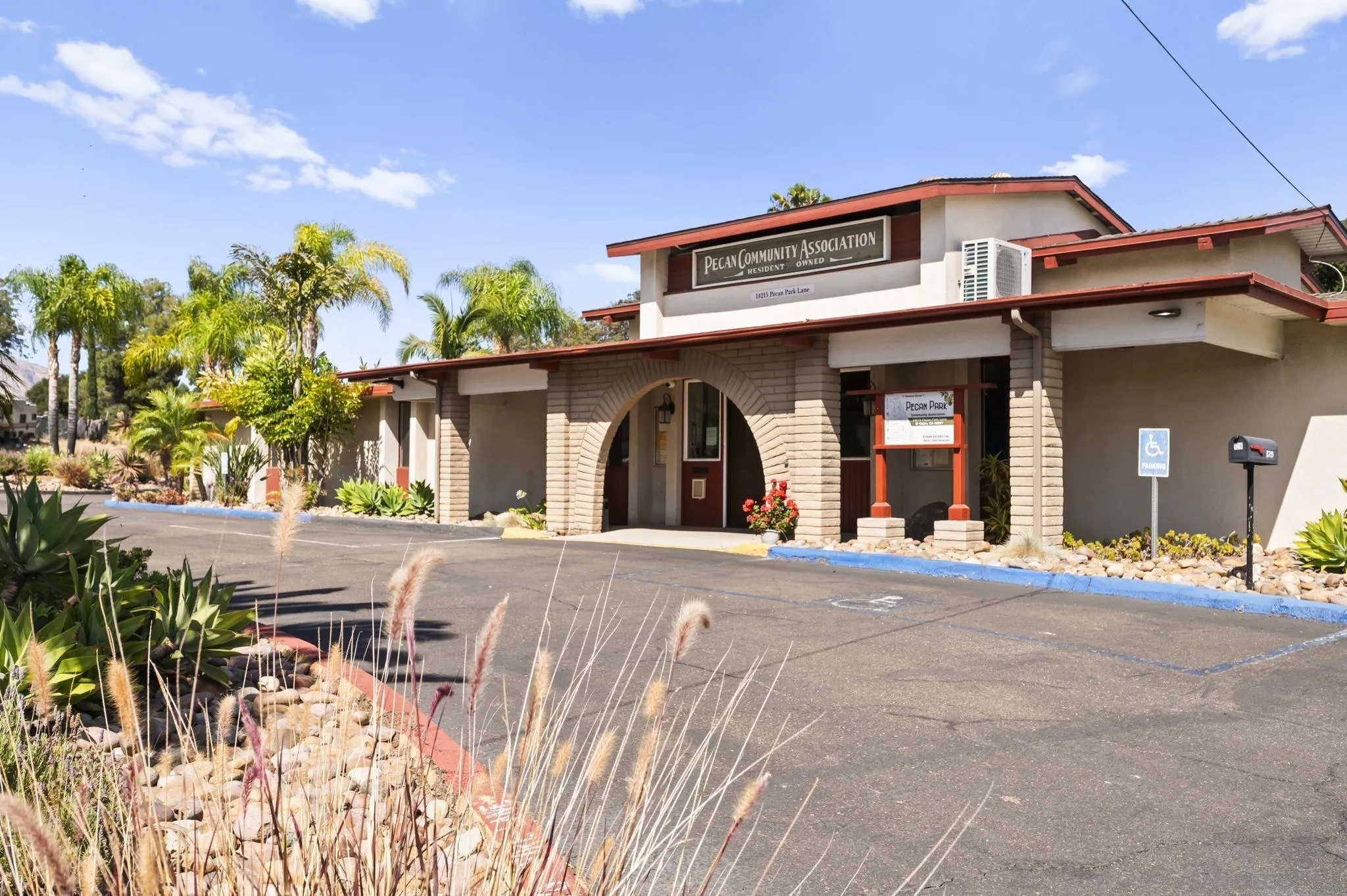 https://cdn.realtyfeed.com/cdn/127/260016459/f36e92dcab86719e724588dbcc02d947.webp