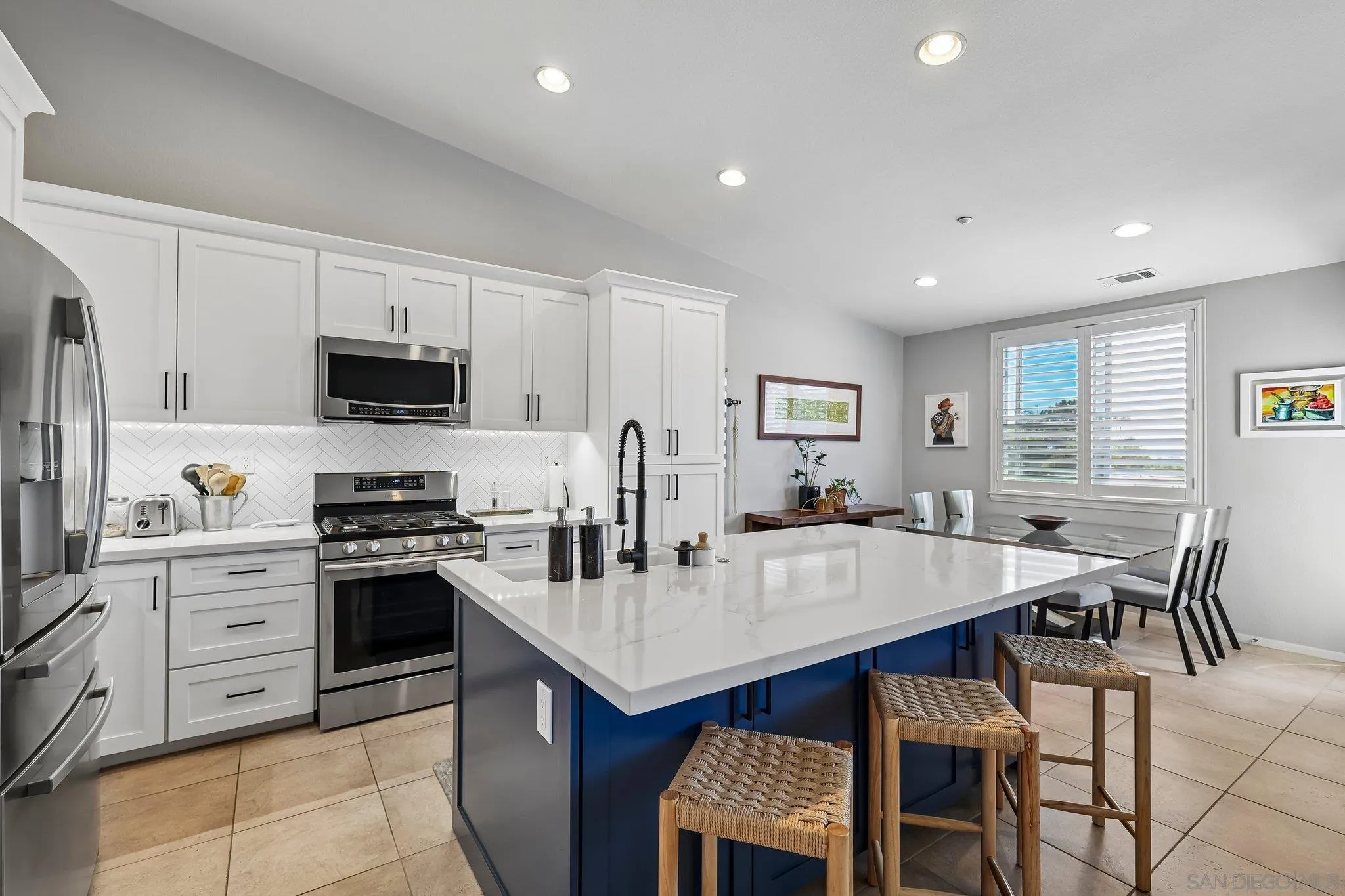 Photo #8: 260016463 Listing: Photo #8