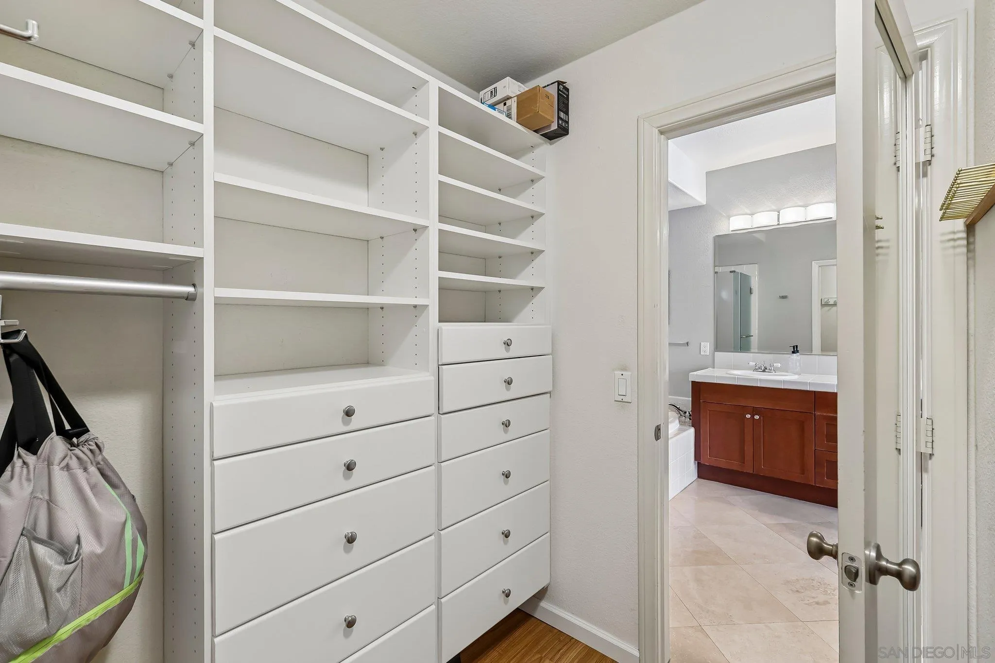 Photo #33: 260016463 Listing: Photo #33