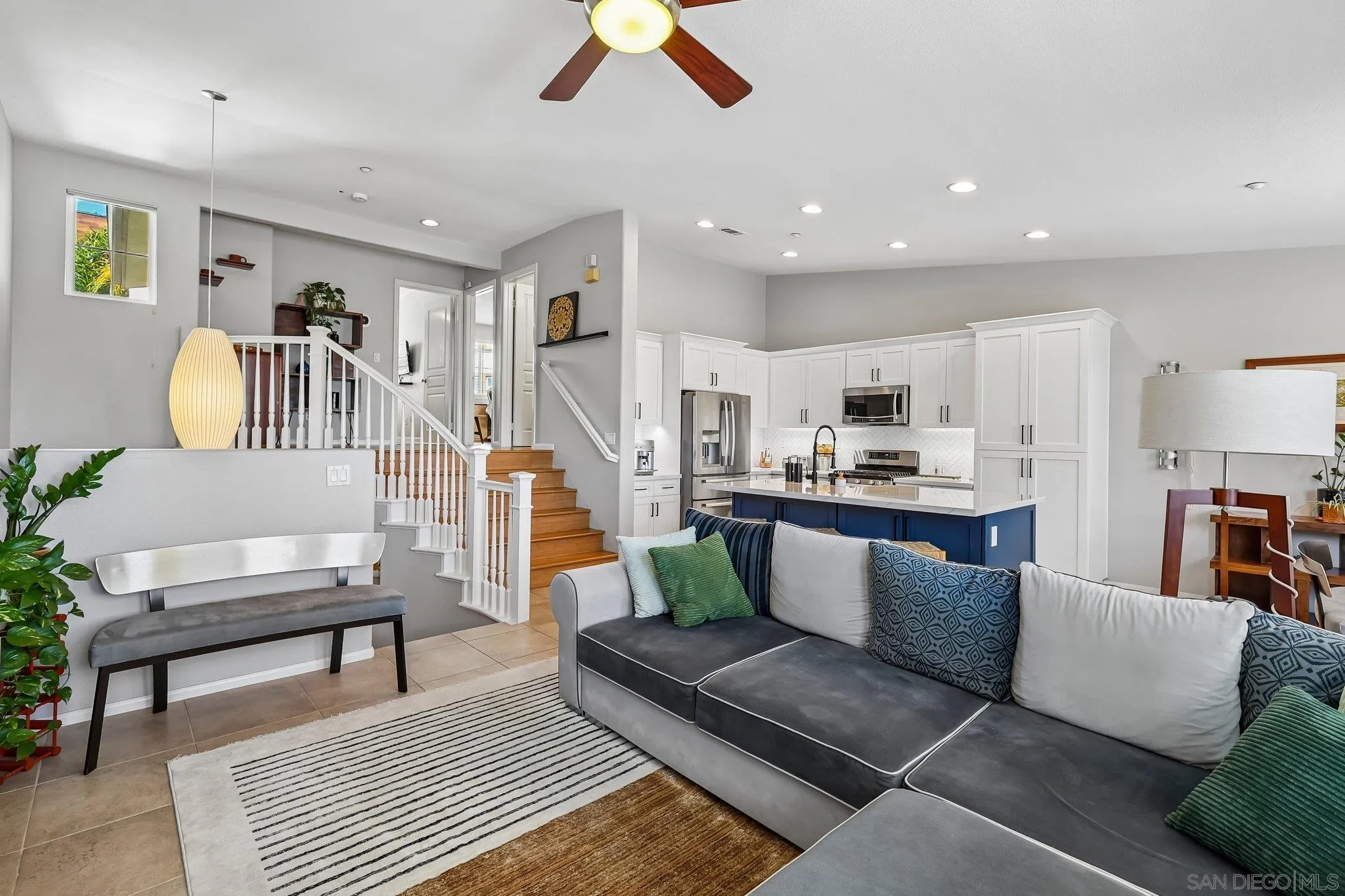 Photo #2: 260016463 Listing: Photo #2