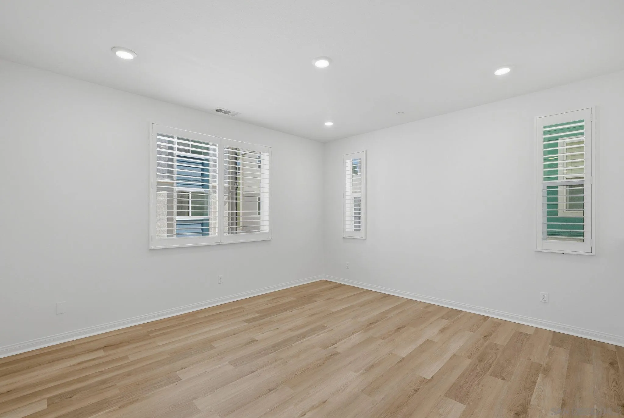 Photo #7: 260016467 Listing: Photo #7