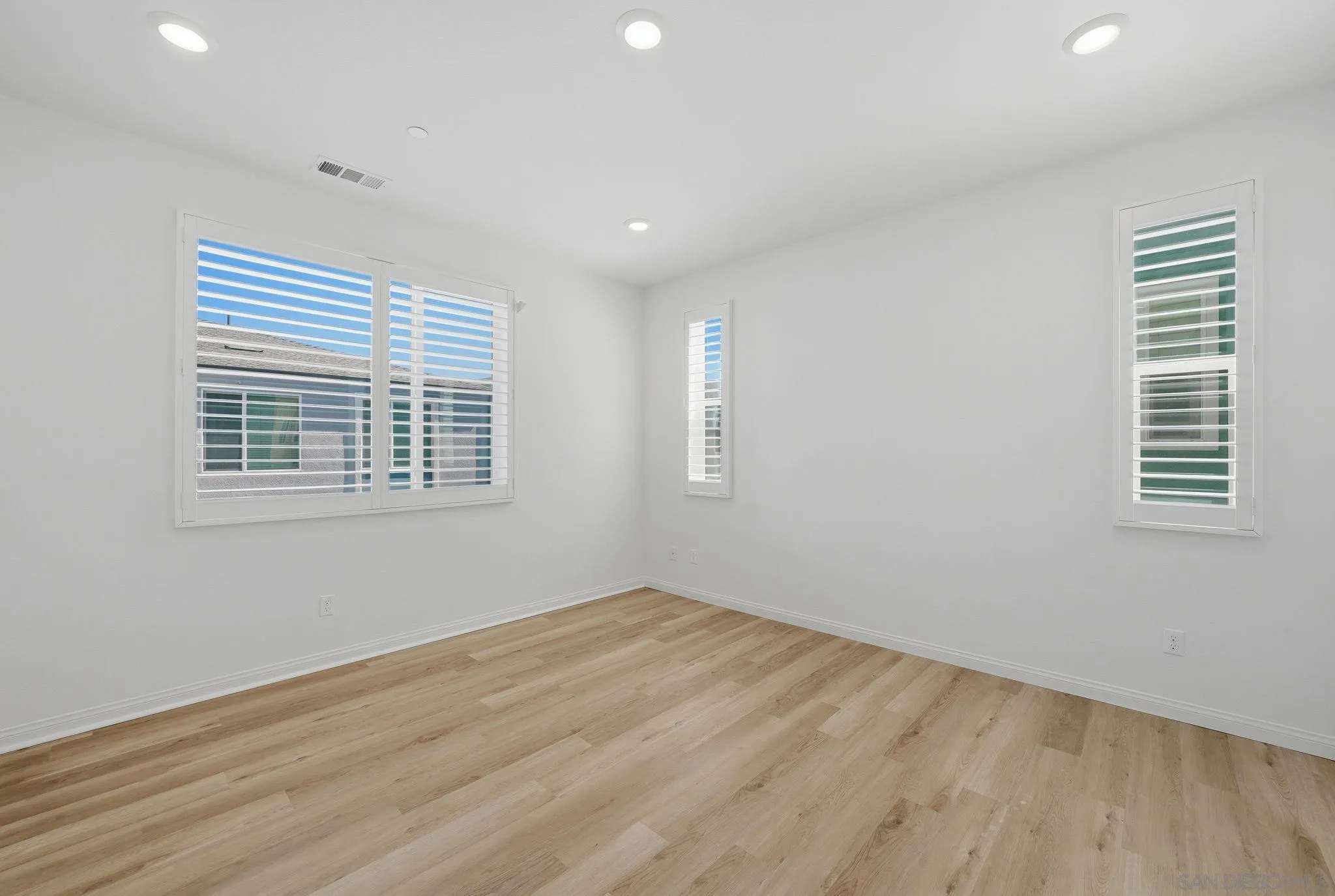 Photo #23: 260016467 Listing: Photo #23