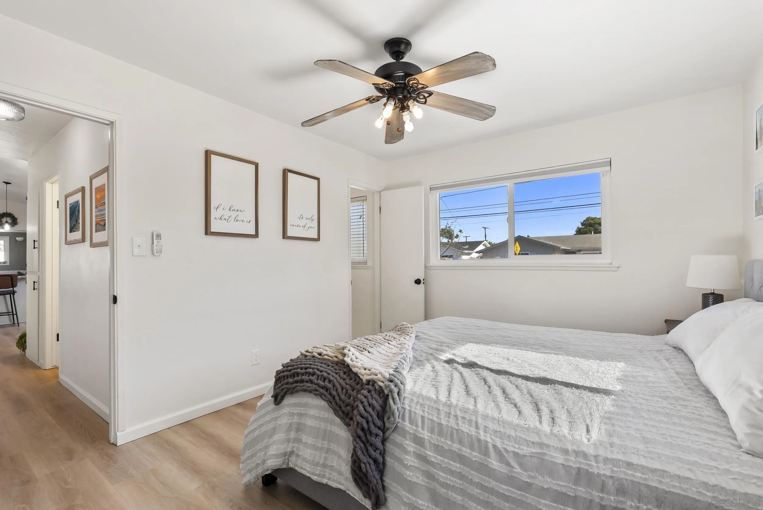 https://cdn.realtyfeed.com/cdn/127/260016469/1c55459ceec5356951327a488de08acc.webp