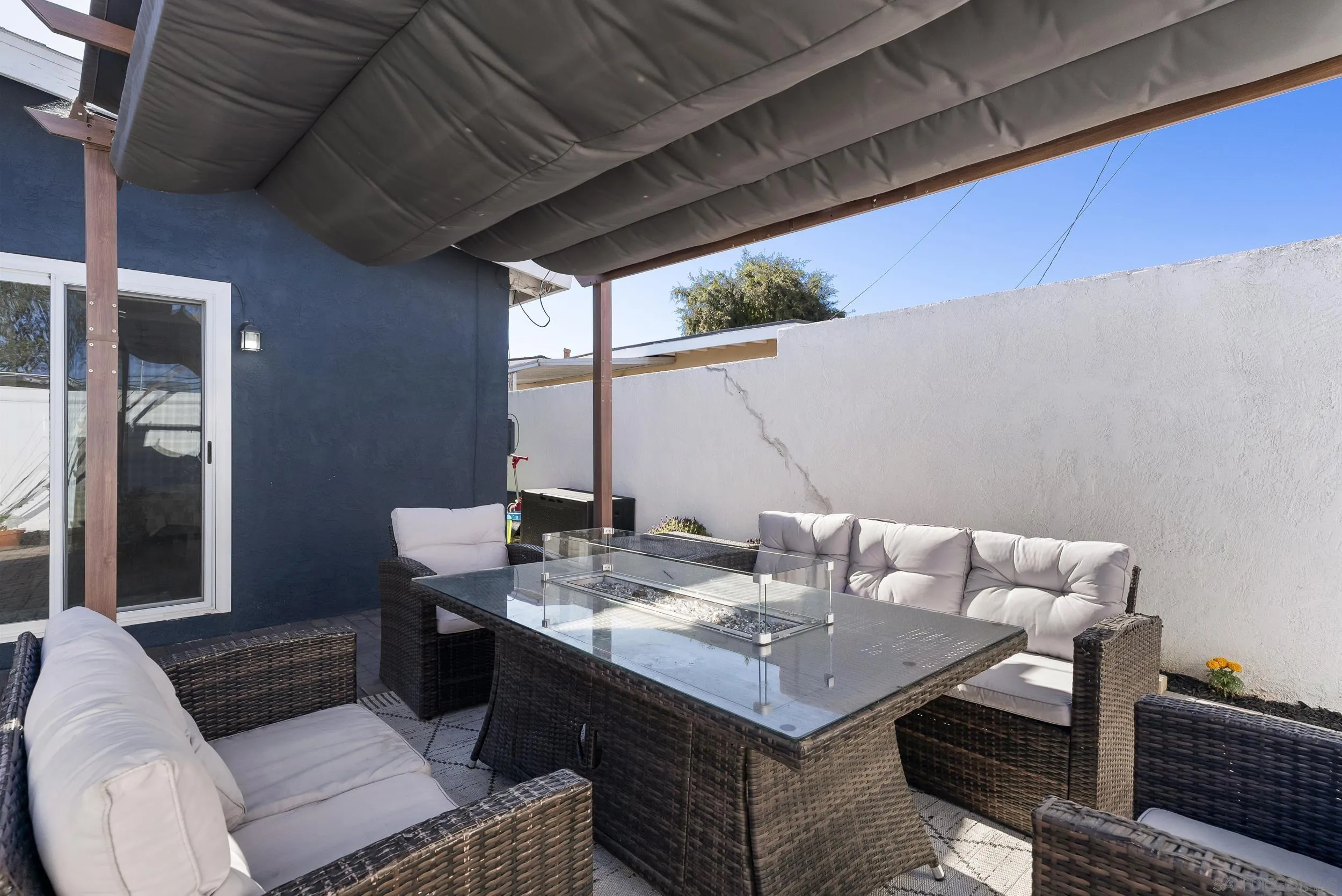 https://cdn.realtyfeed.com/cdn/127/260016469/1ed945329cd3967c820055764c9866a3.webp
