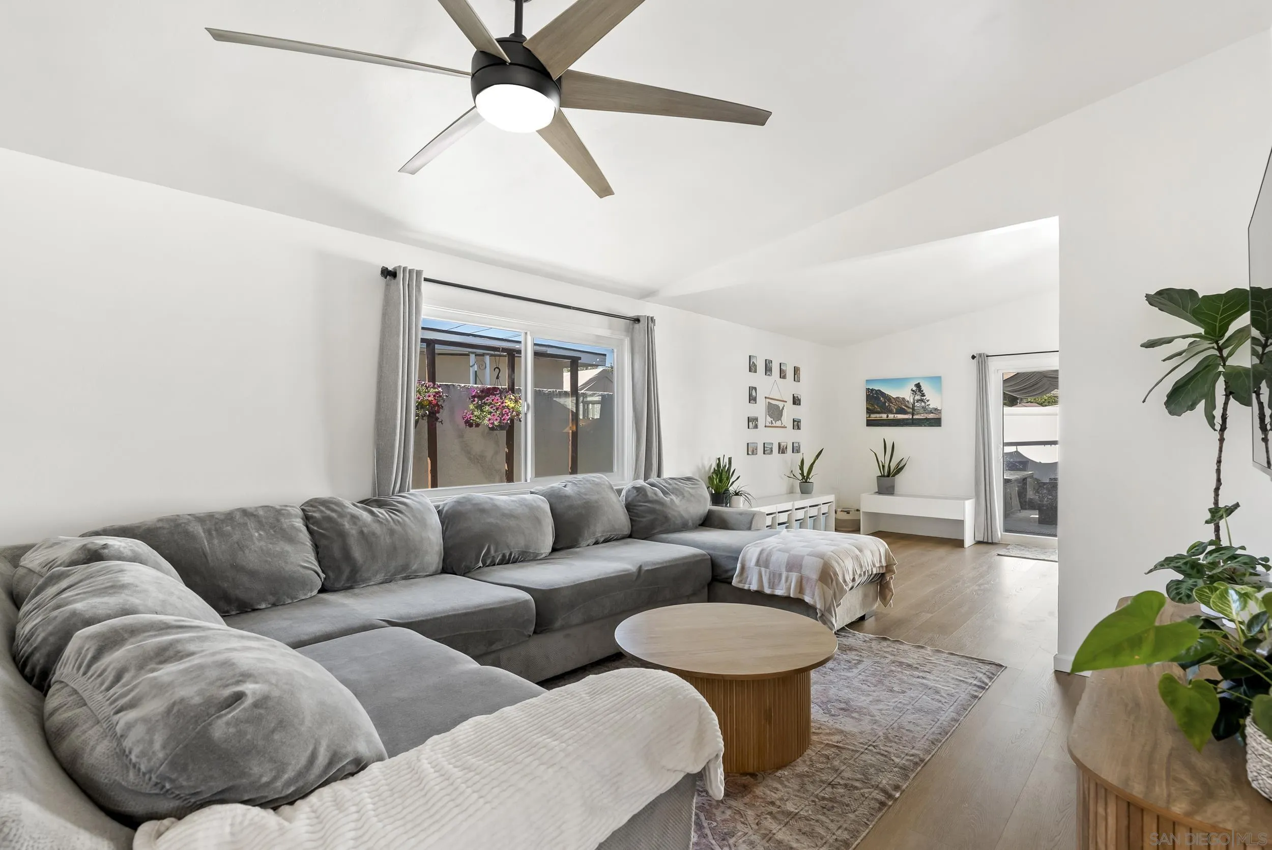 https://cdn.realtyfeed.com/cdn/127/260016469/20f83544b36a25b5f3f54edaa3d60f12.webp