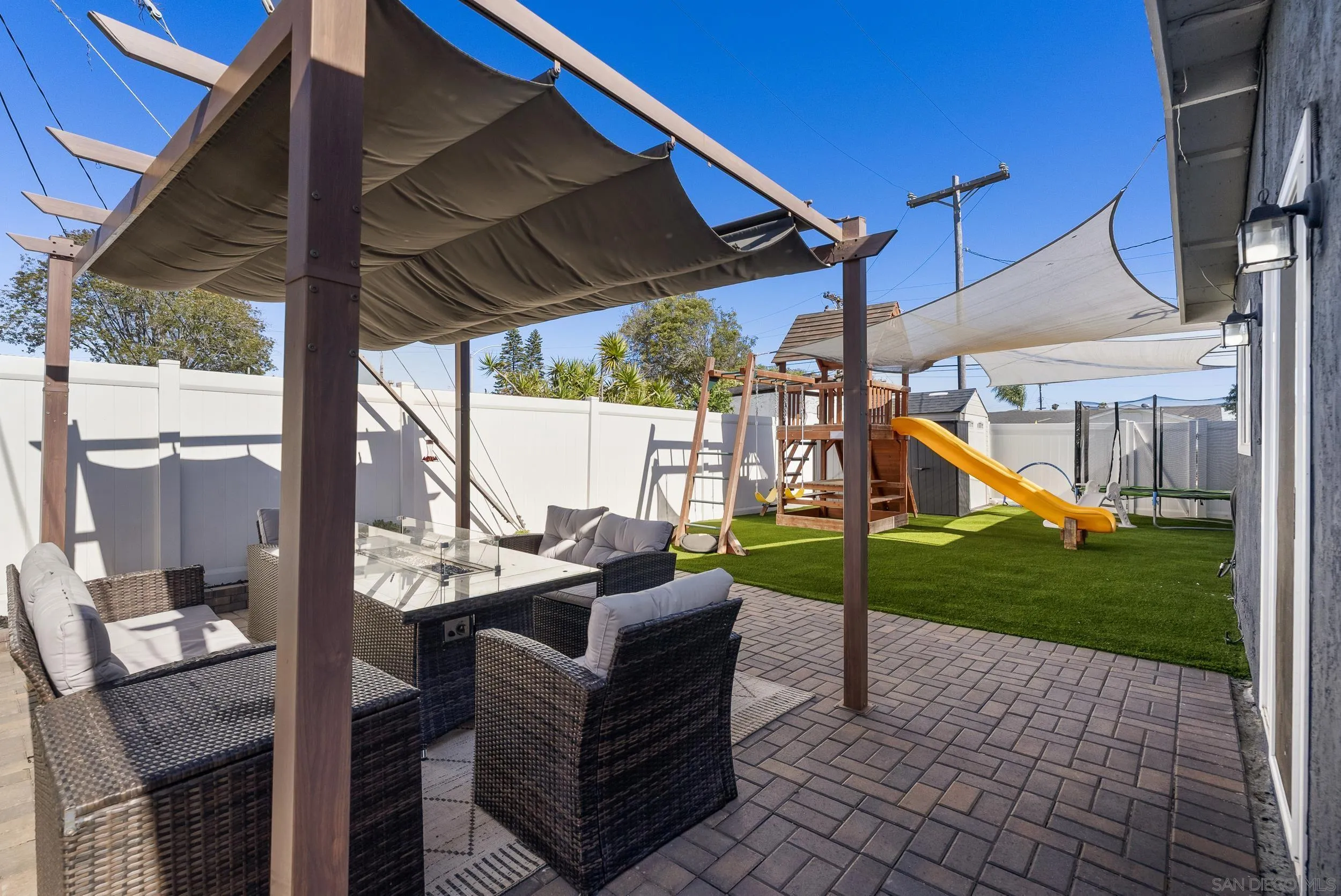 https://cdn.realtyfeed.com/cdn/127/260016469/354d8f3f07ced95e5b3d5faef6476d8a.webp