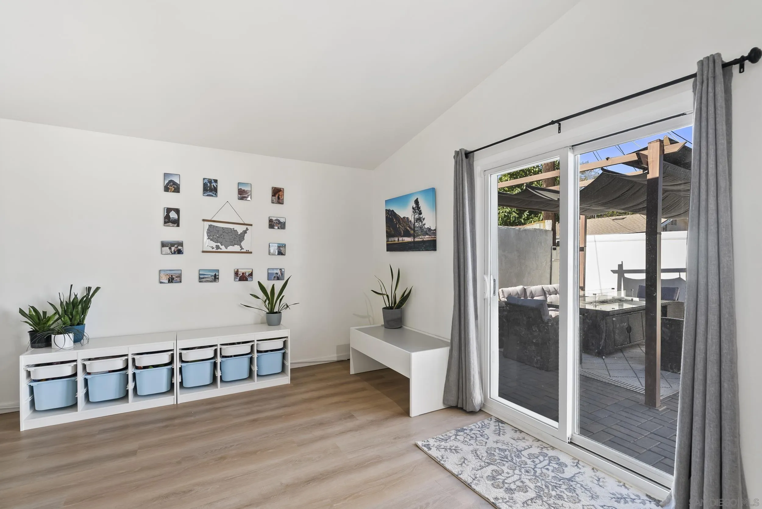 https://cdn.realtyfeed.com/cdn/127/260016469/48f148ad12c566aad00831bf39ccc5b8.webp
