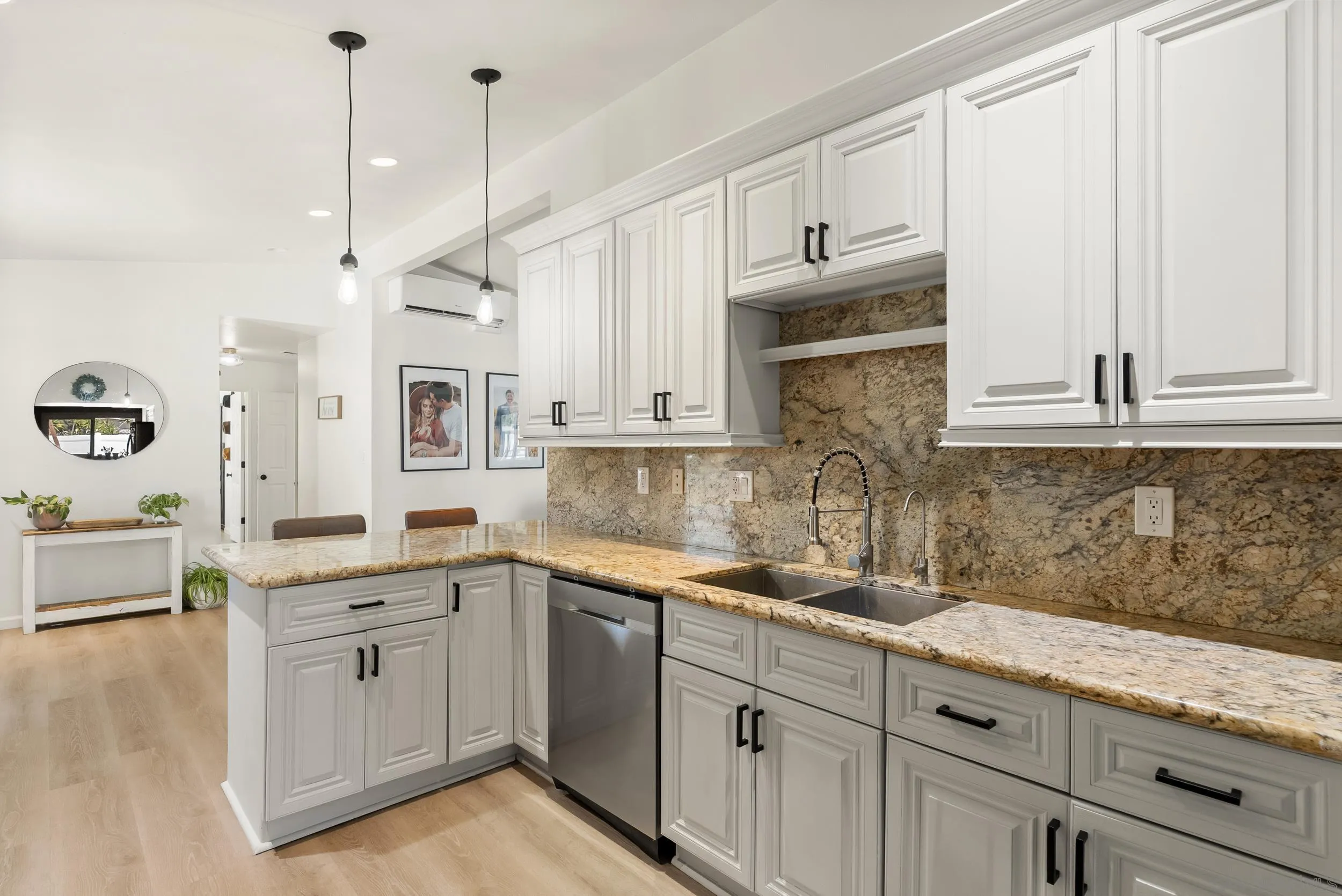 https://cdn.realtyfeed.com/cdn/127/260016469/d2c46c2fa93421b8b7cf0019b9ca24db.webp