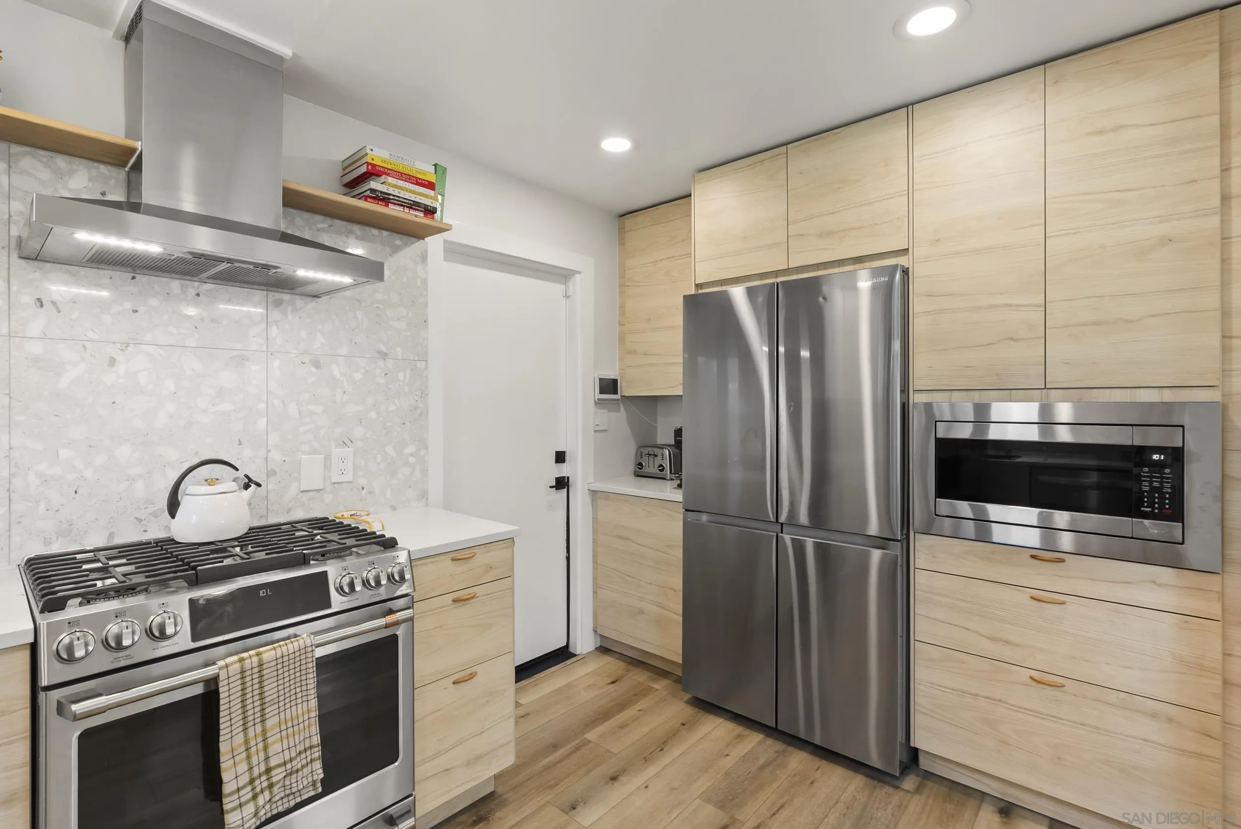 https://cdn.realtyfeed.com/cdn/127/260016470/34578f28e935157a2fb2bb7f94397bf7.webp
