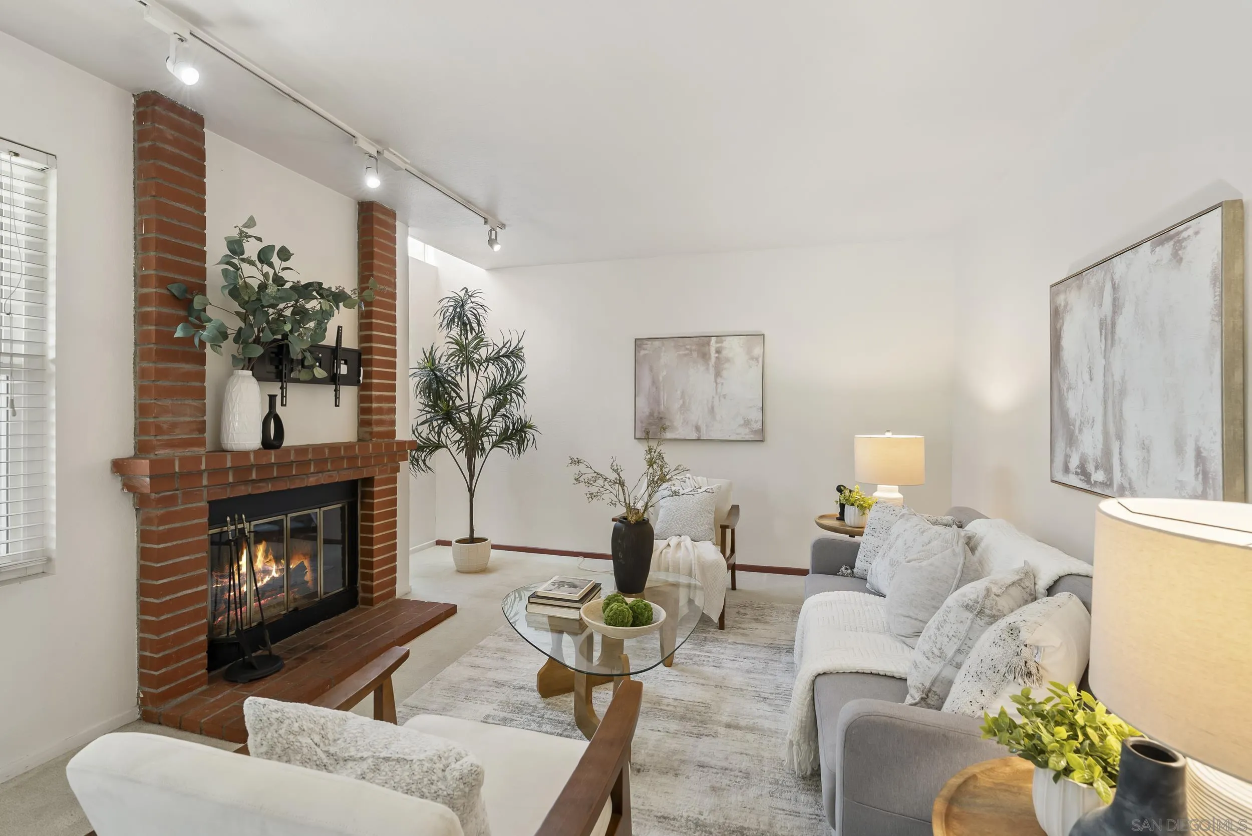 Photo #12: 260016472 Listing: Photo #12