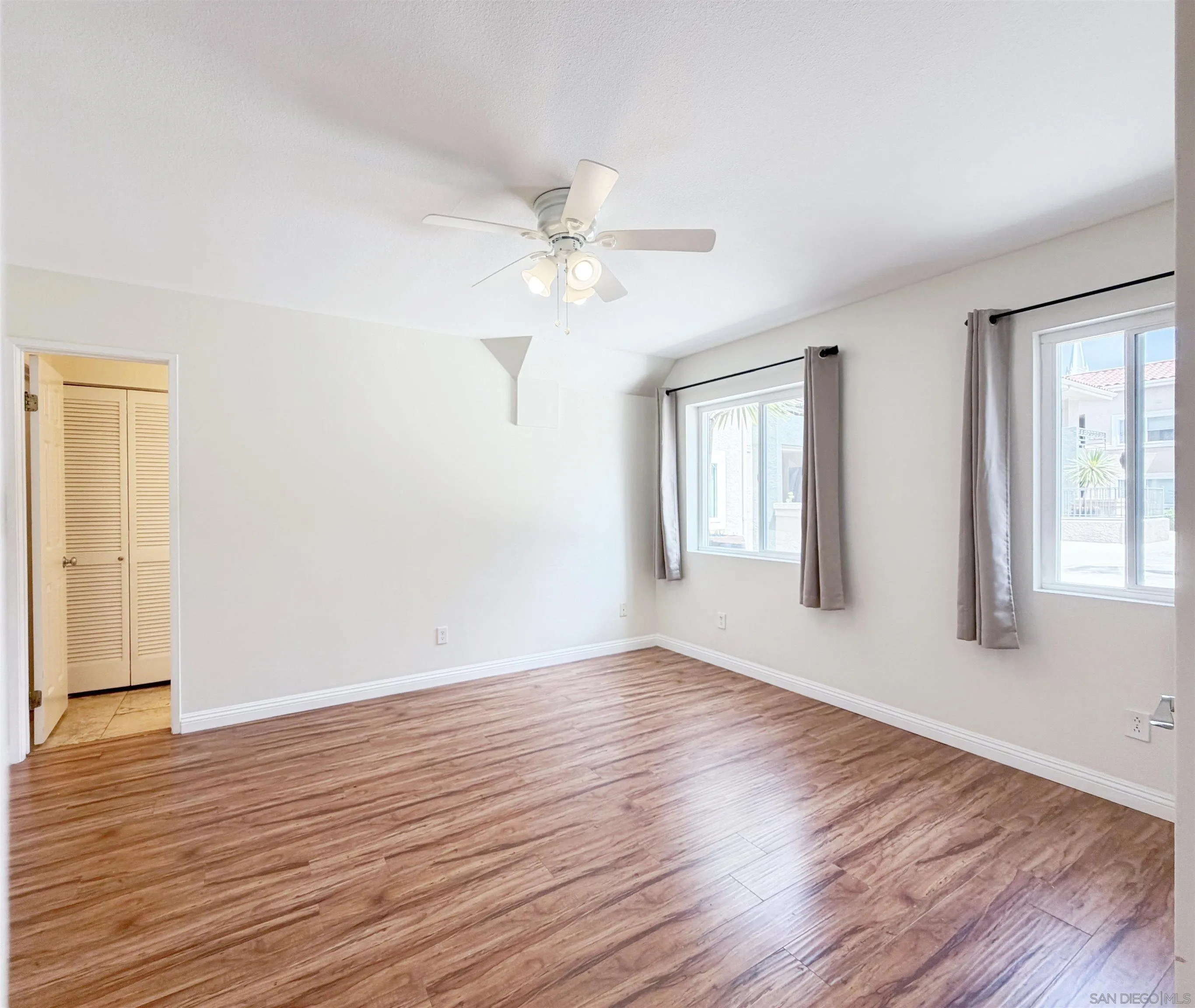 Photo #7: 260016476 Listing: Photo #7