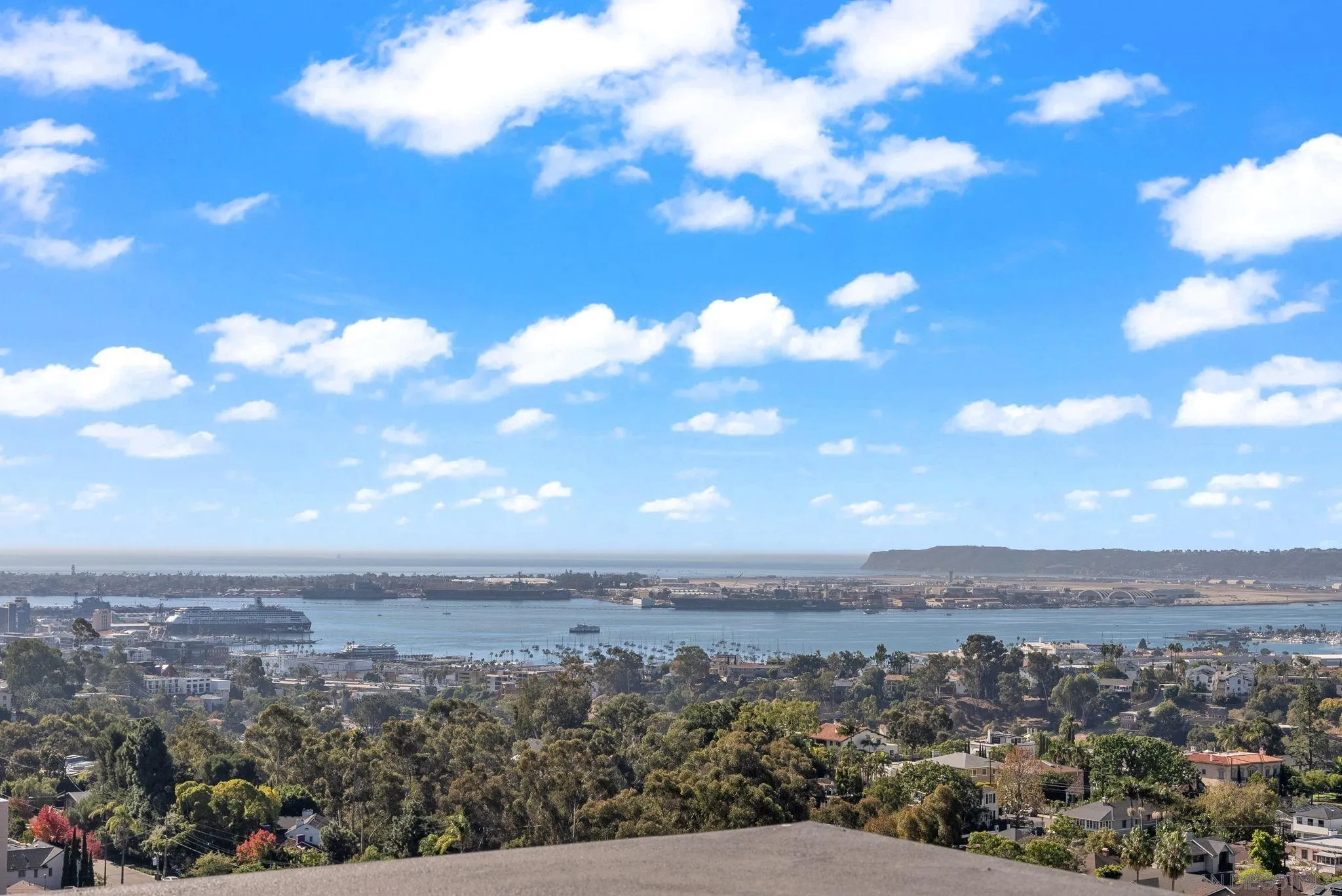 https://cdn.realtyfeed.com/cdn/127/260016484/5989d0ed79ebb19e26f98704a4b04052.webp