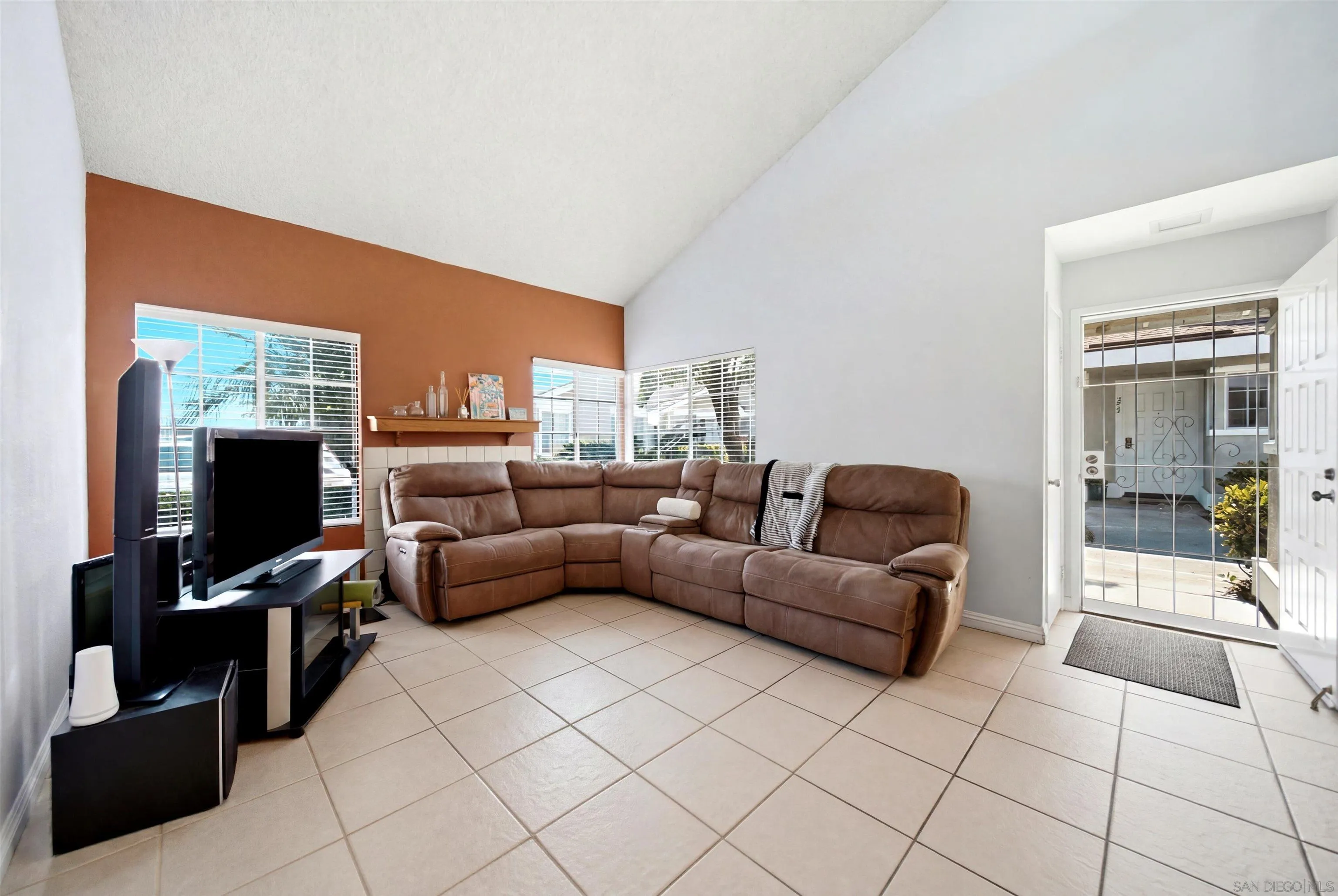 https://cdn.realtyfeed.com/cdn/127/260016490/263a3ba5ff6935ad506fc998a9db09f8.webp