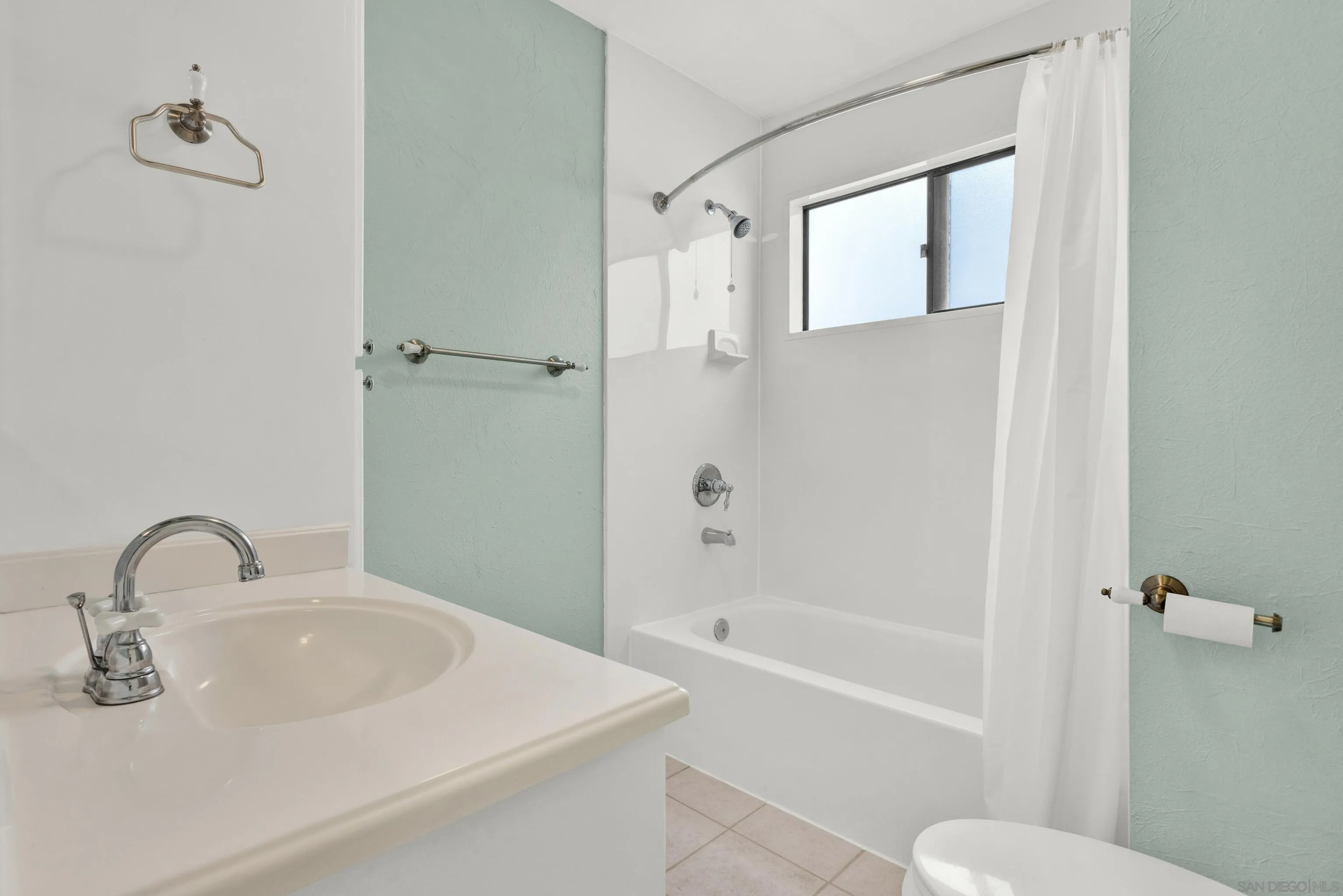 Photo #13: 260016501 Listing: Photo #13