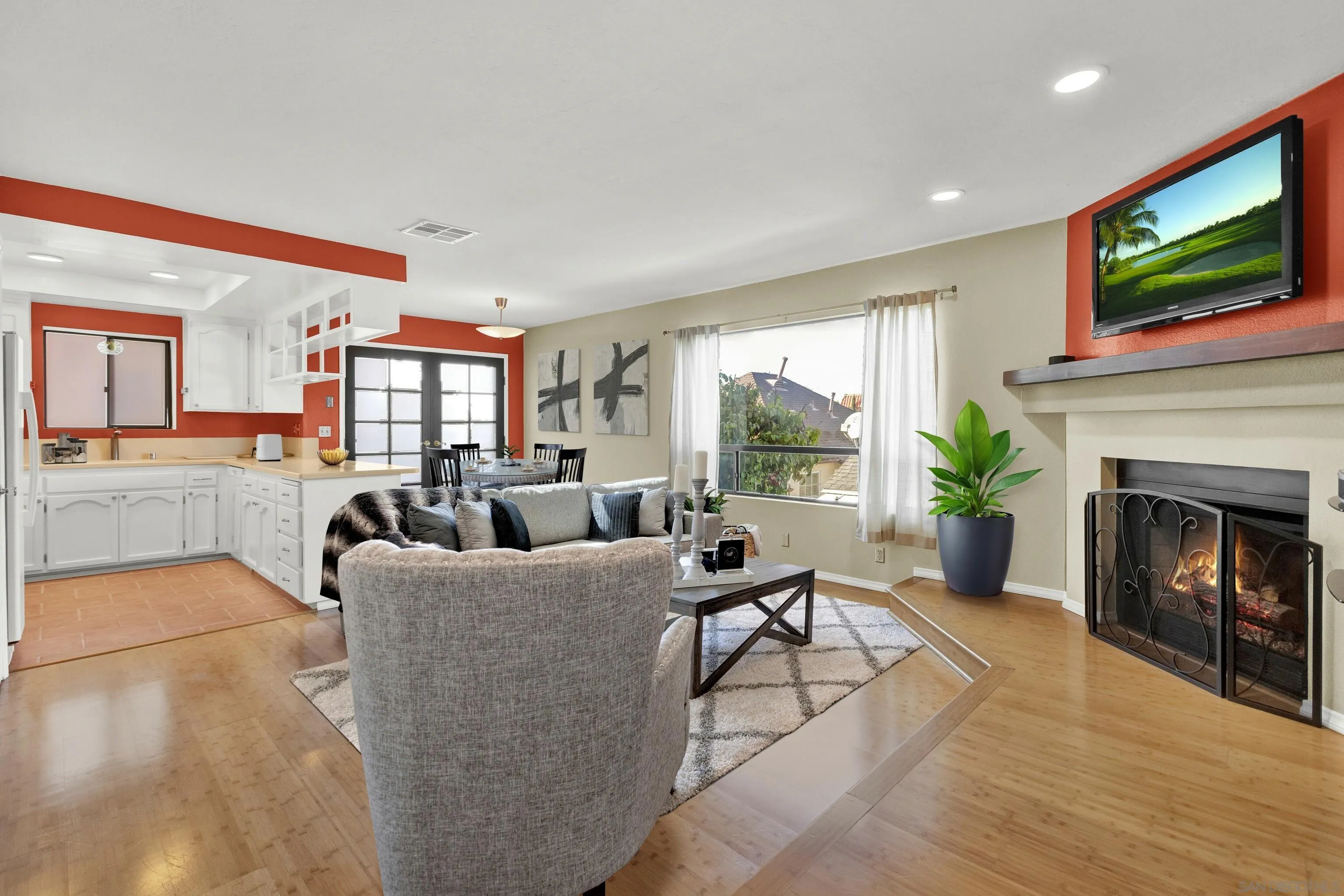 Photo #1: 260016501 Listing: Photo #1