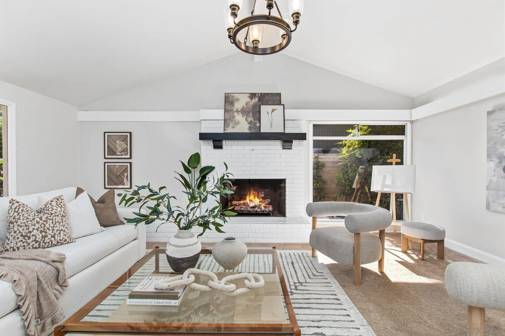 https://cdn.realtyfeed.com/cdn/127/260016507/0f349b9a5ffe880120fa863d0c84b1d6.webp