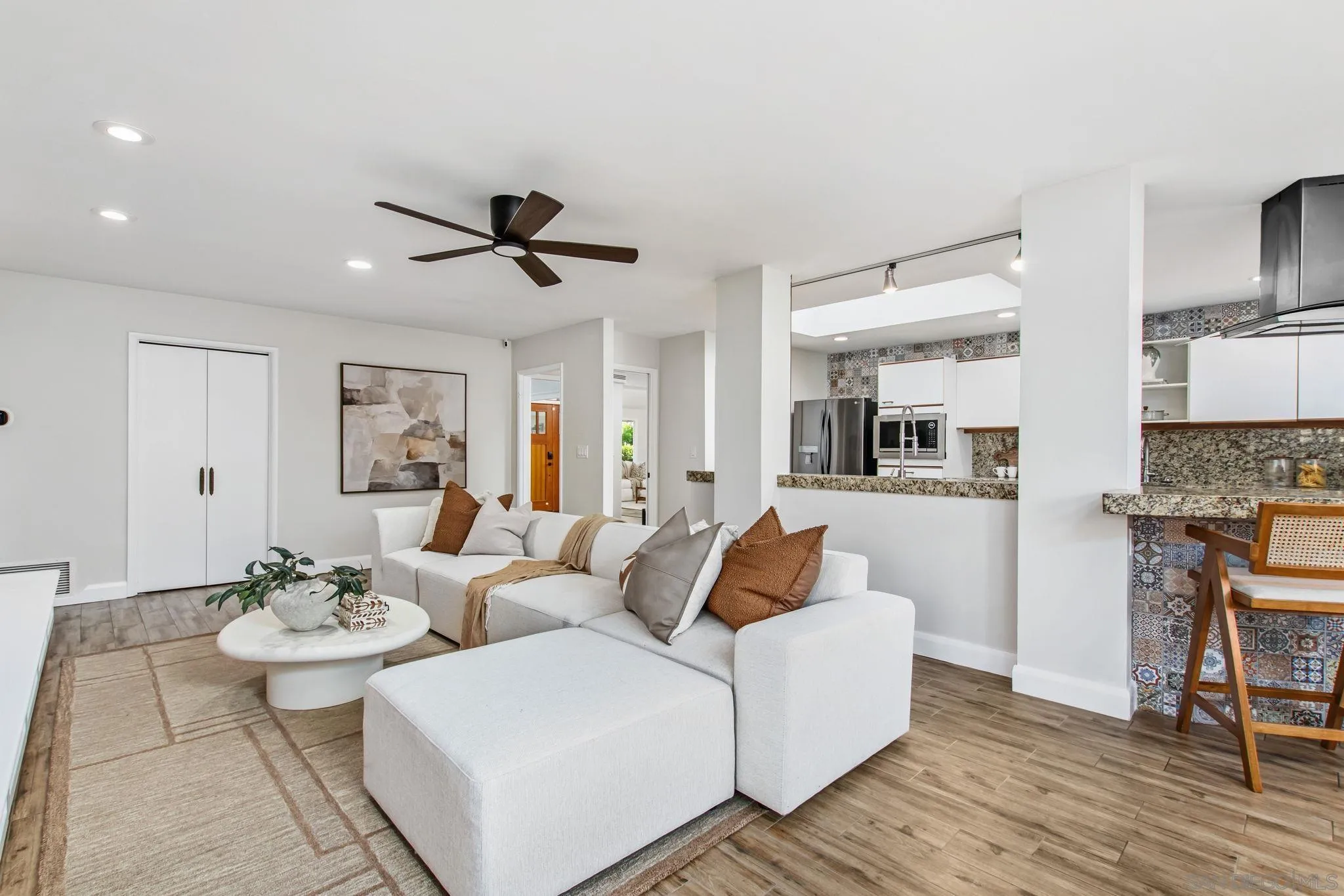 https://cdn.realtyfeed.com/cdn/127/260016507/5d6af2c2889e247e3356900c8f6c434a.webp