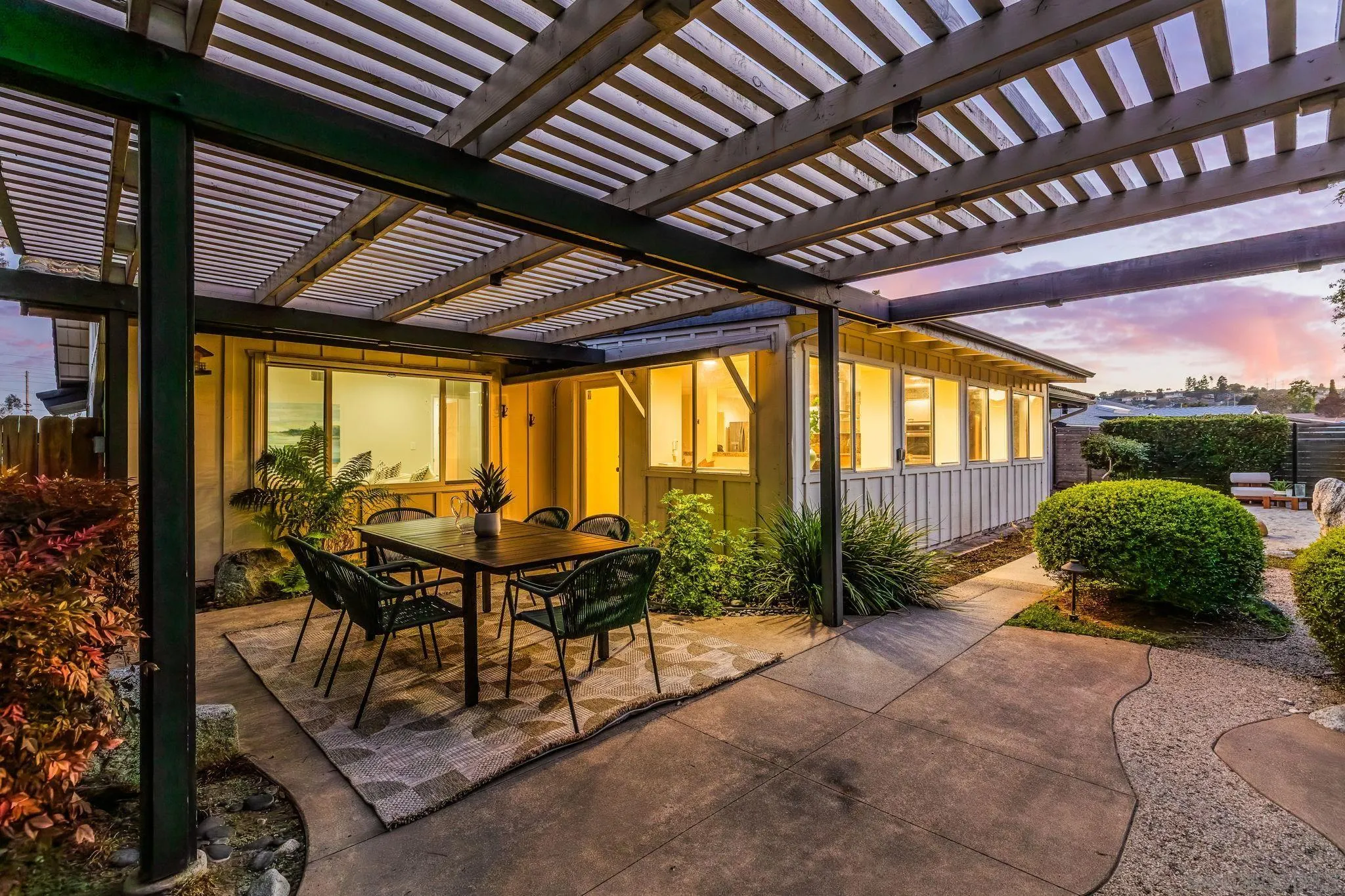 https://cdn.realtyfeed.com/cdn/127/260016507/de03efc0e0ec96bcbcd062f76e7fc42a.webp