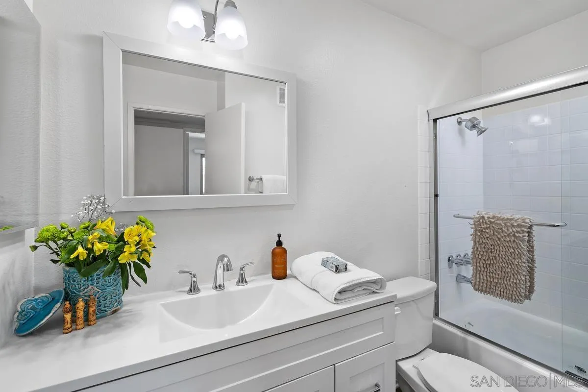 Photo #12: 260016510 Listing: Photo #12