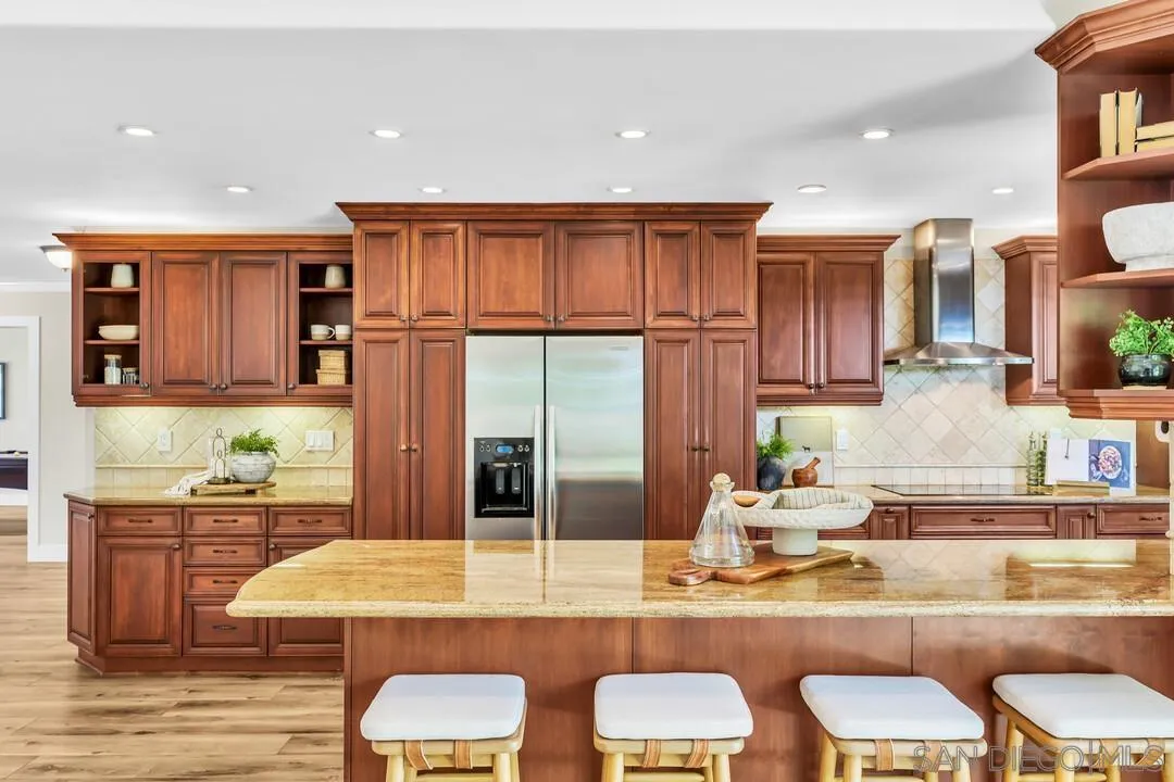 https://cdn.realtyfeed.com/cdn/127/260016513/fb3a4a48a640ab8e63d0e84e66b02505.webp