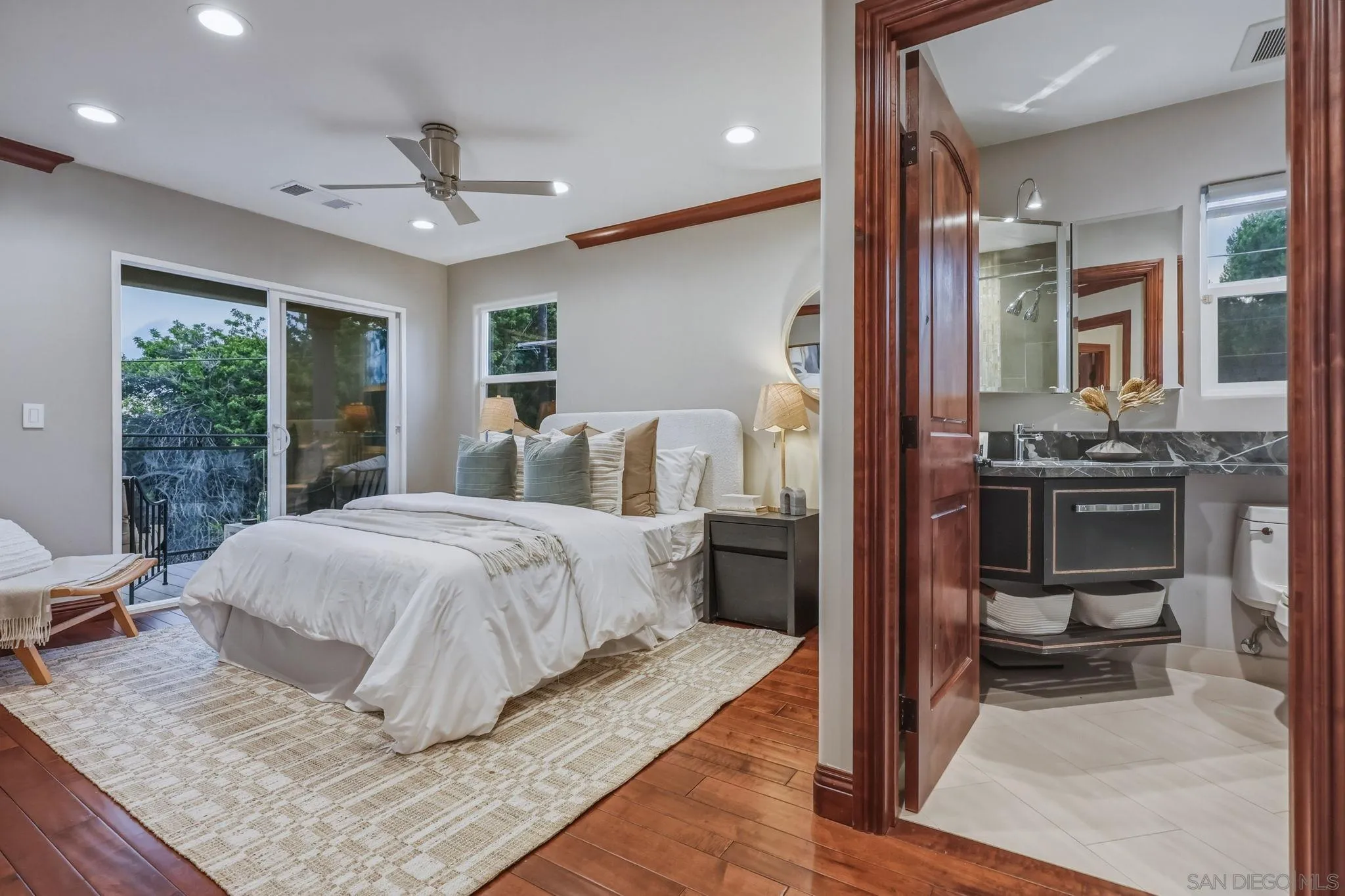 https://cdn.realtyfeed.com/cdn/127/260016527/2291d32f630cb1f9cb153fe4da77d0ca.webp