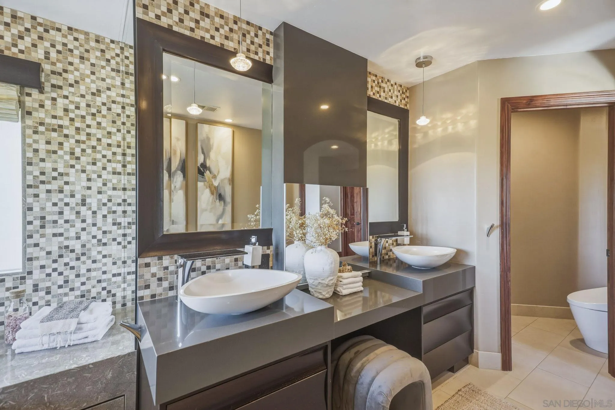 https://cdn.realtyfeed.com/cdn/127/260016527/a97ed08bfd99efa175c3cbc06d9d959f.webp