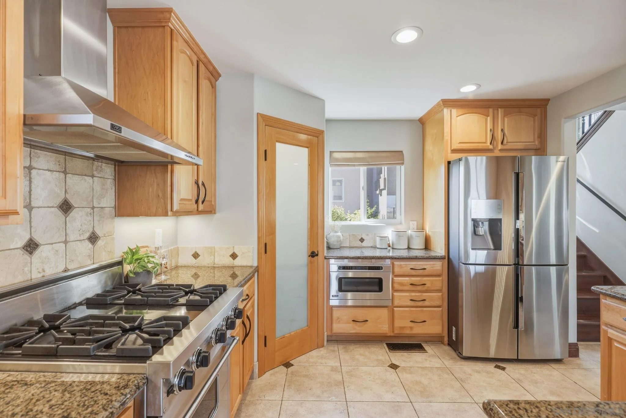 https://cdn.realtyfeed.com/cdn/127/260016527/c036ba6ba7ea6d11820511eec2a0d9e5.webp