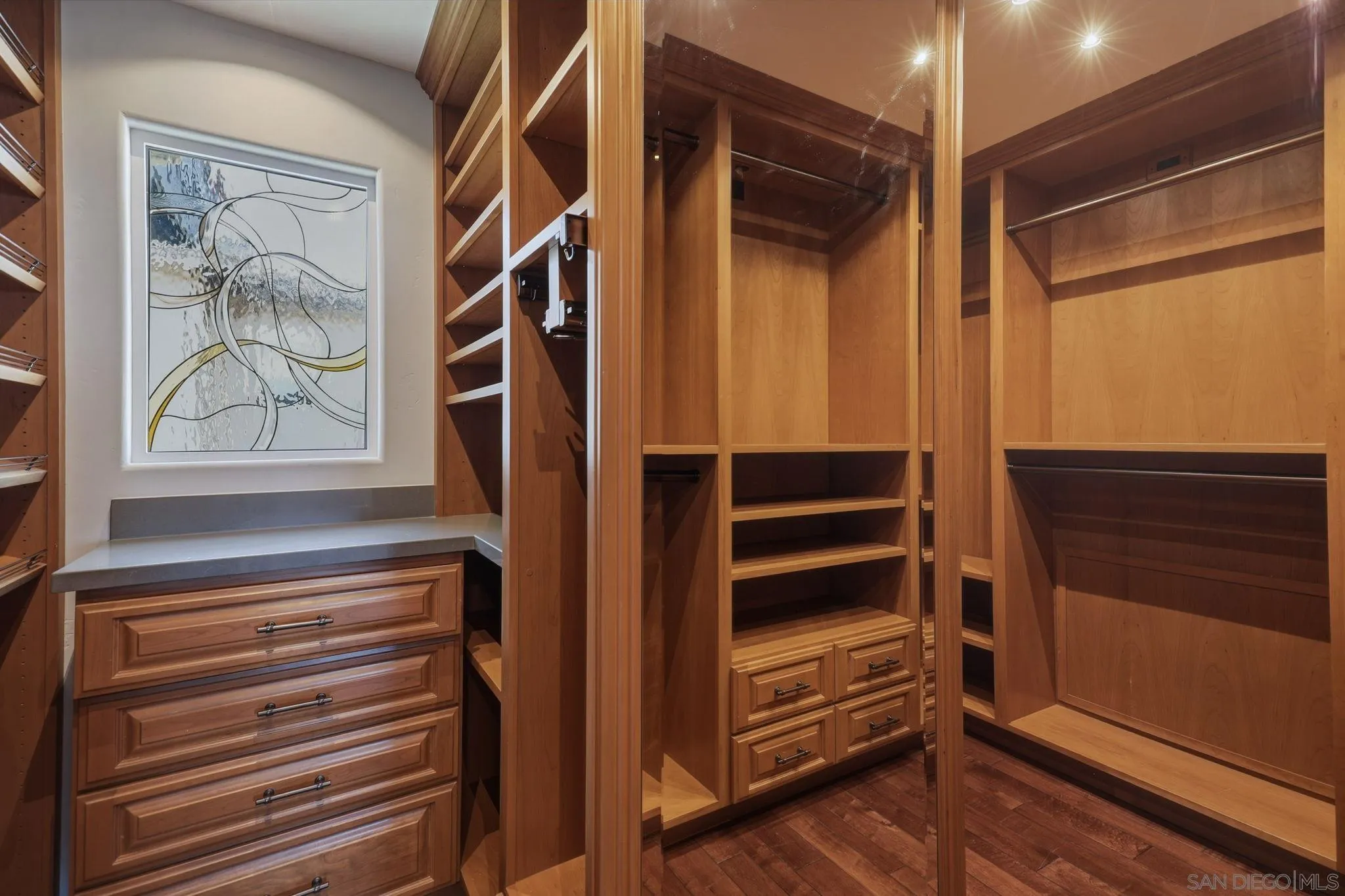 https://cdn.realtyfeed.com/cdn/127/260016527/e6aeae5365a031b6d89e3526afabecbd.webp
